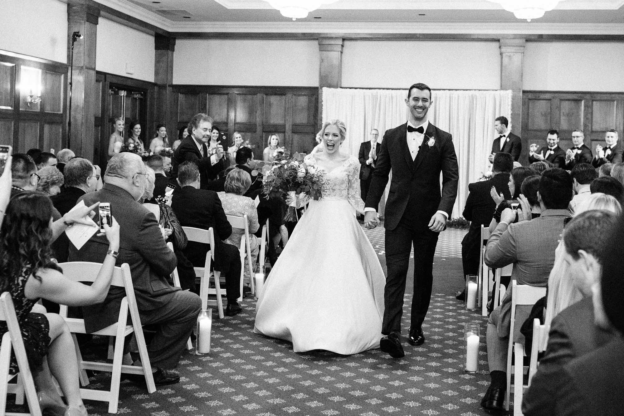 skytop-lodge-pocono-winter-wedding-2797.jpg
