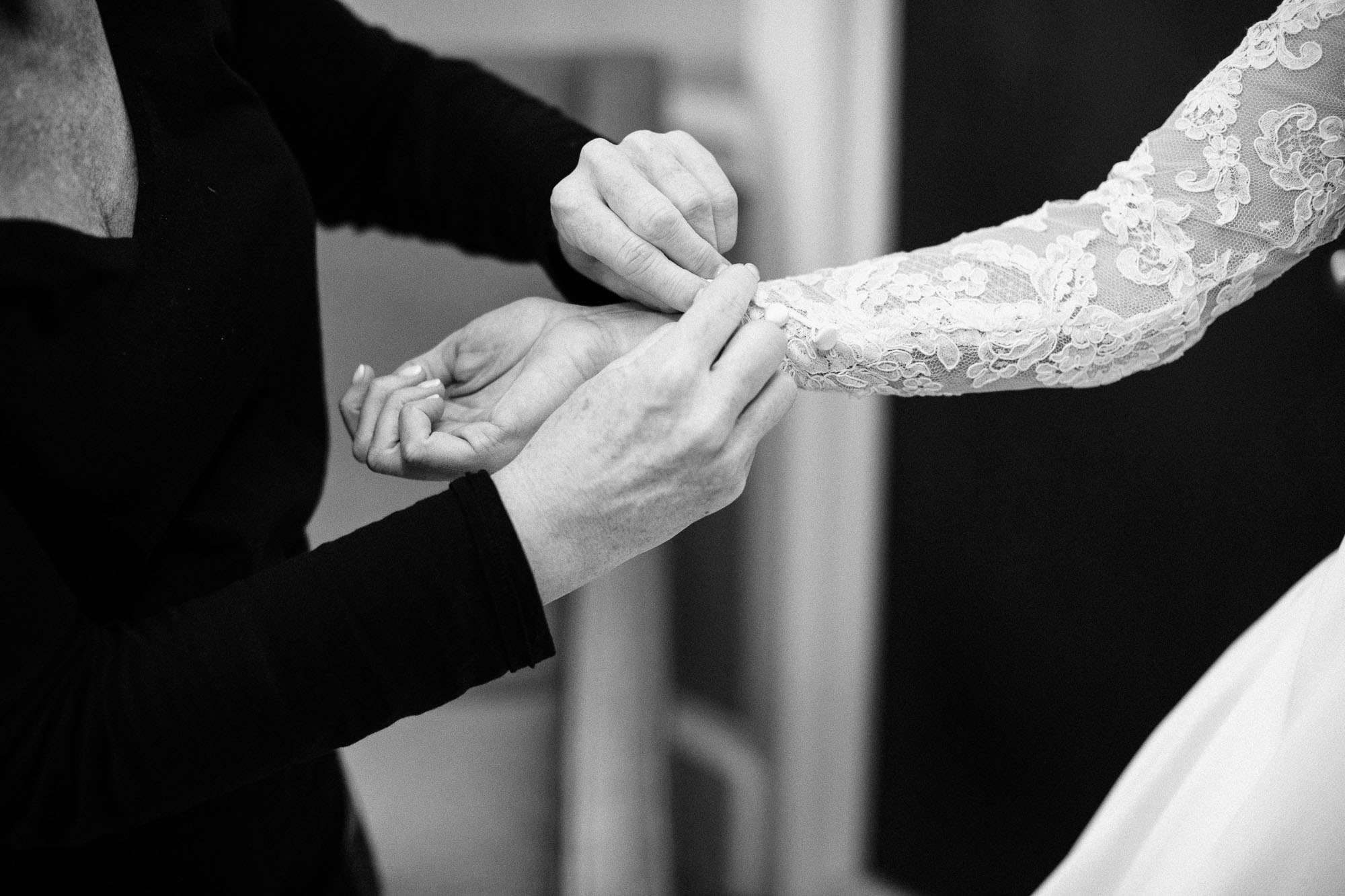 skytop-lodge-pocono-winter-wedding-8120.jpg