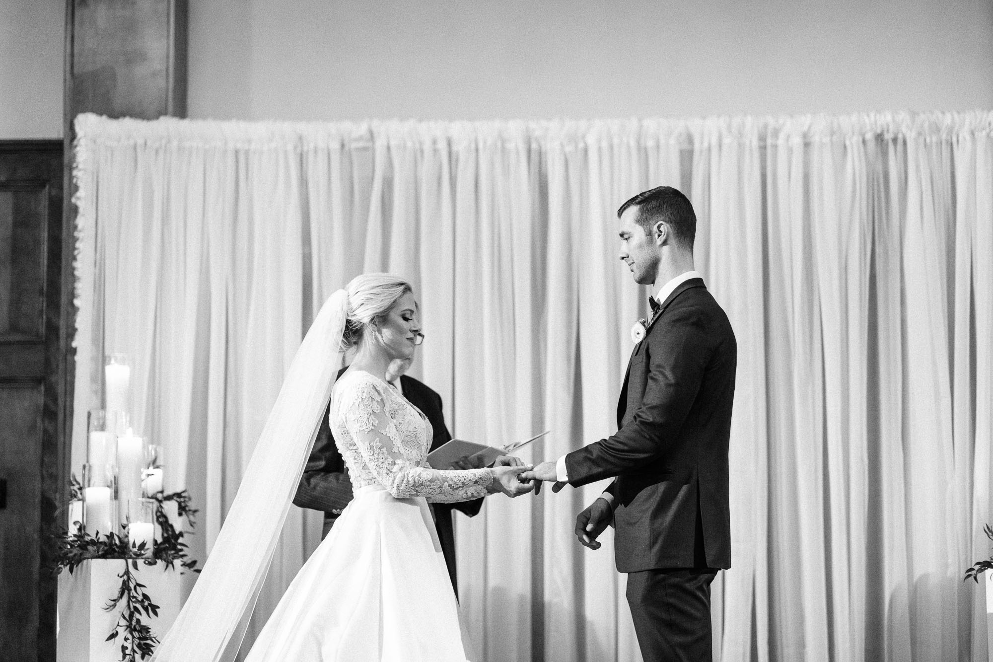 skytop-lodge-pocono-winter-wedding-8843.jpg