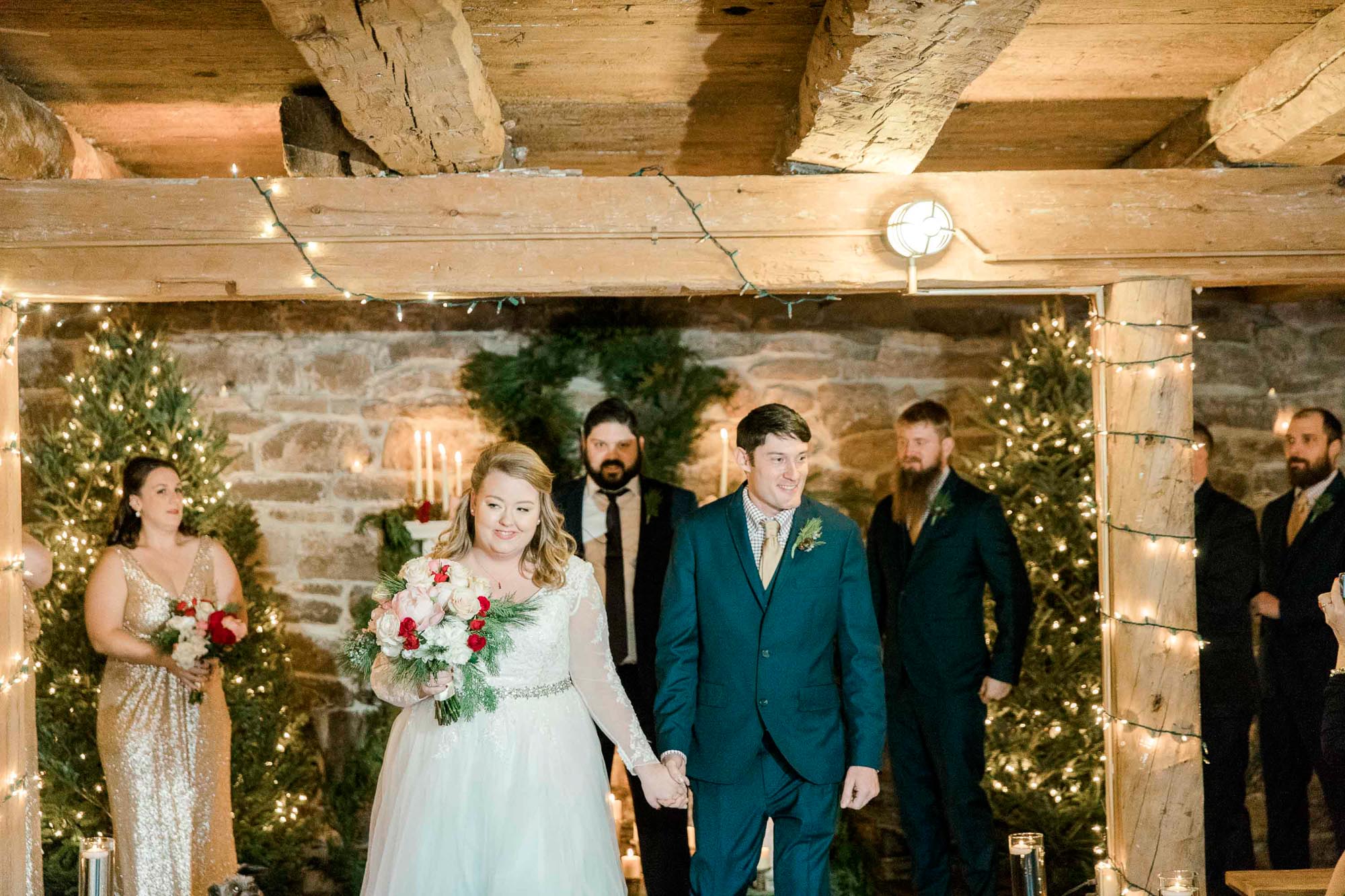 snowy-central-pennsylvania-general-potter-farm-wedding-26519.jpg