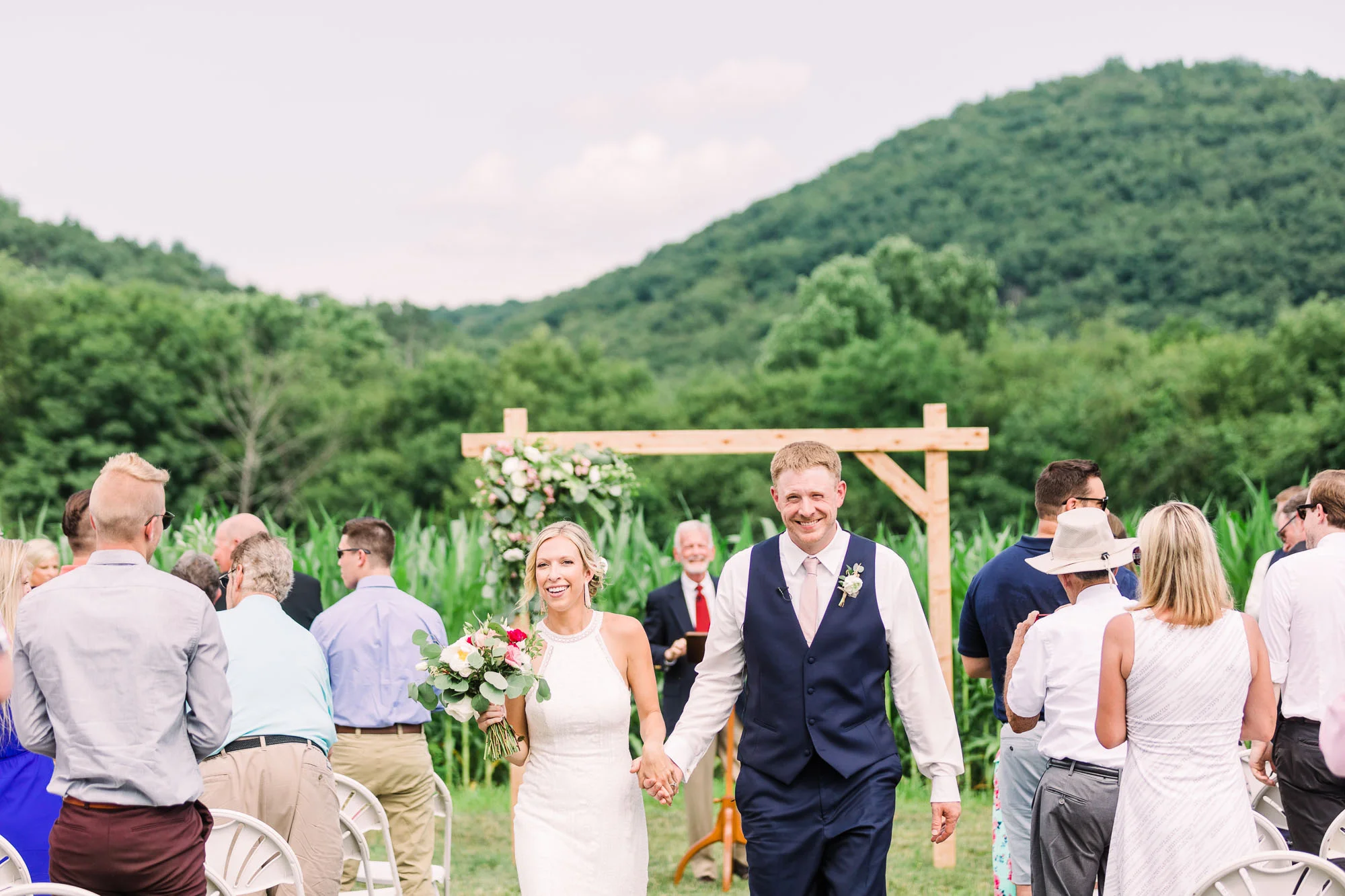 Muncy-backyard-farm-wedding-5048.jpg