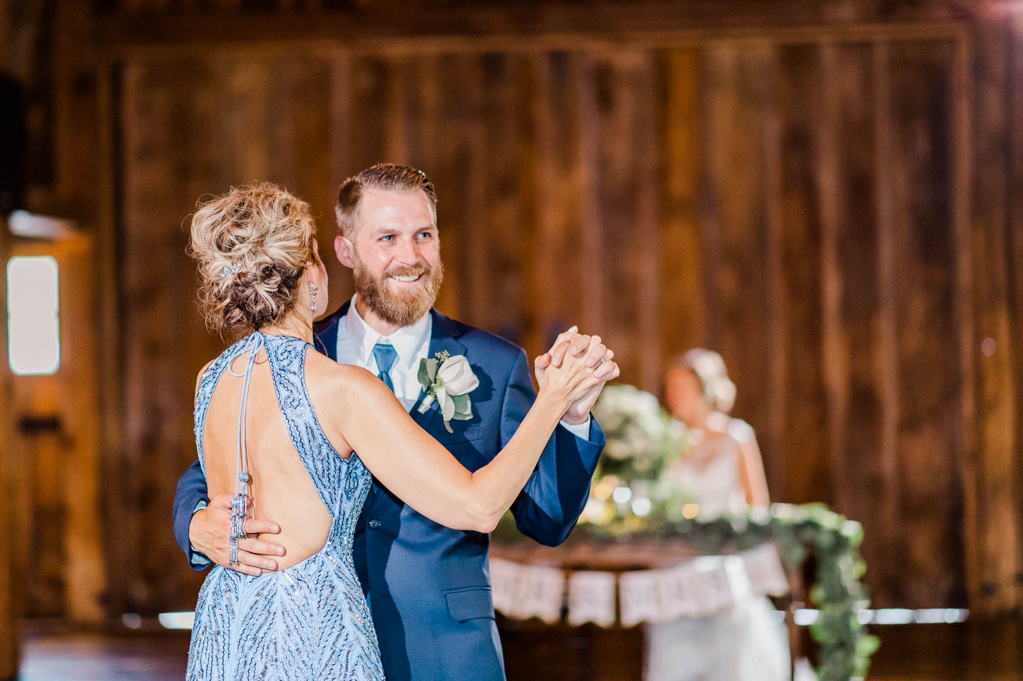 the-farm-at-eagles-ridge-lancaster-wedding-1302.jpg