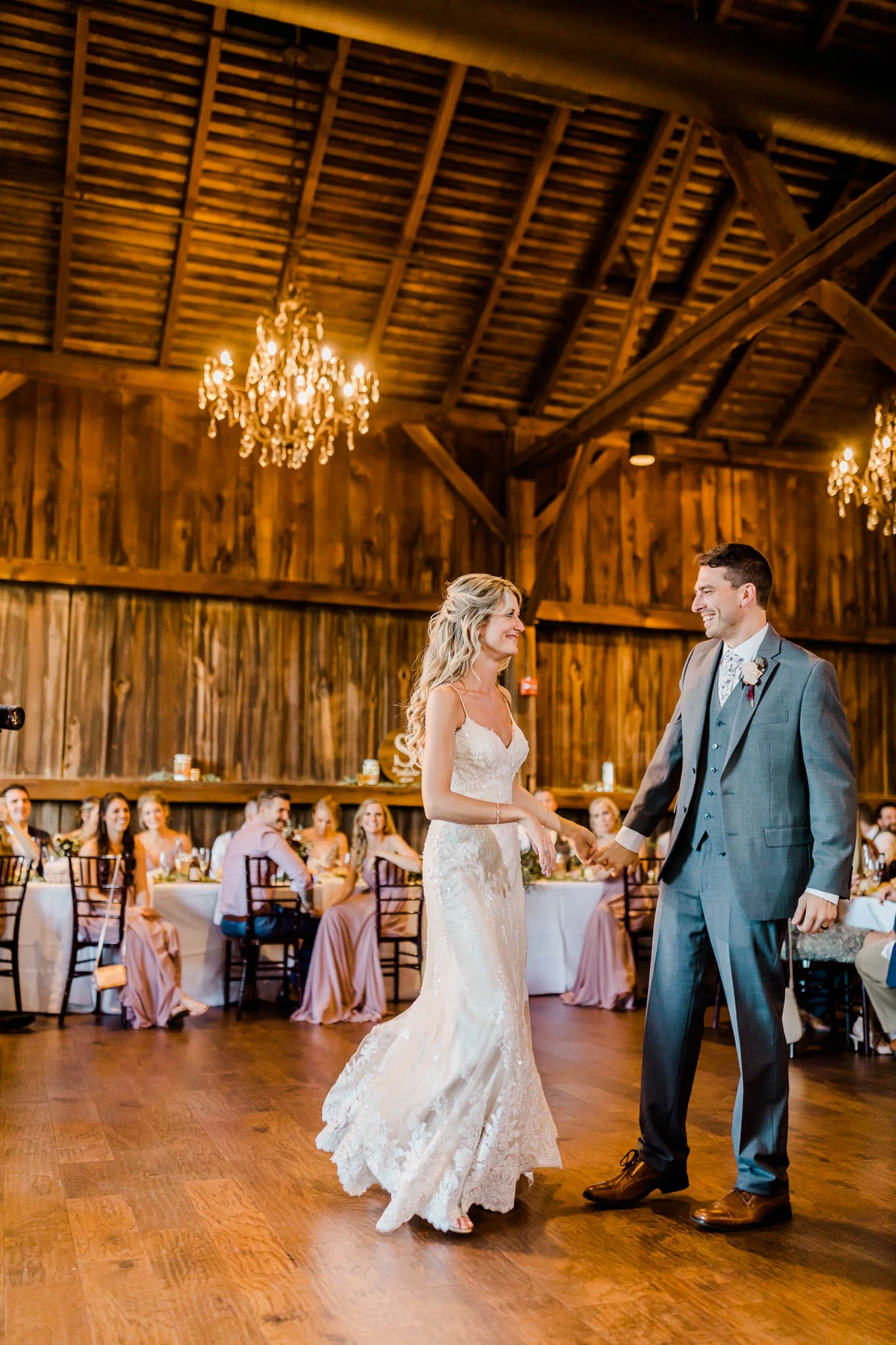 Frosty-Valley-September-Wedding-8096.jpg