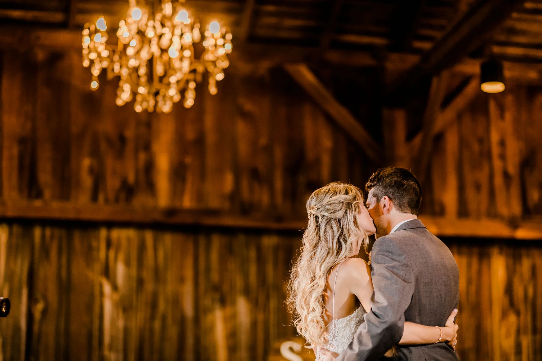 Frosty-Valley-September-Wedding-8238.jpg