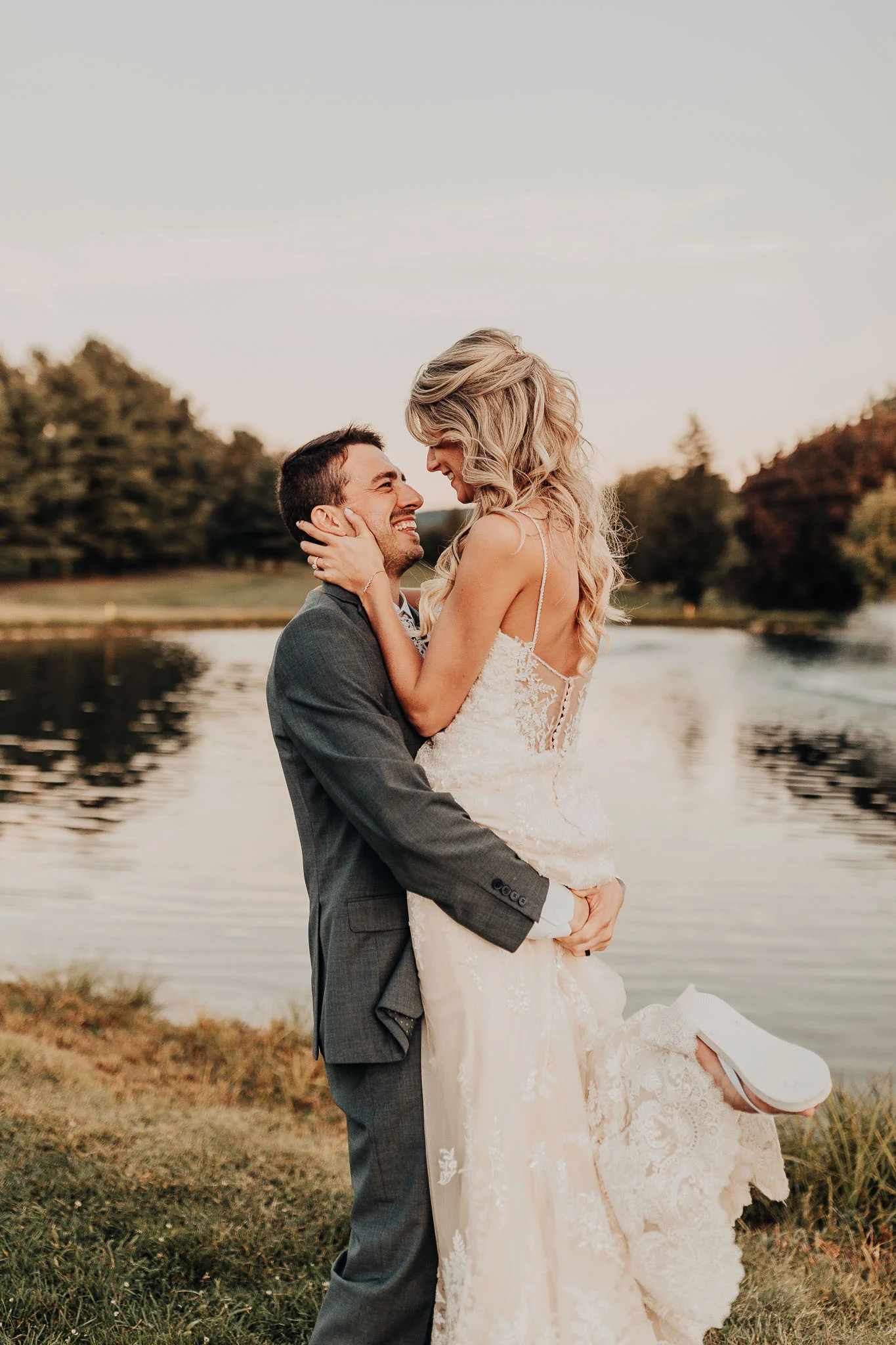 Frosty-Valley-September-Wedding-8273.jpg