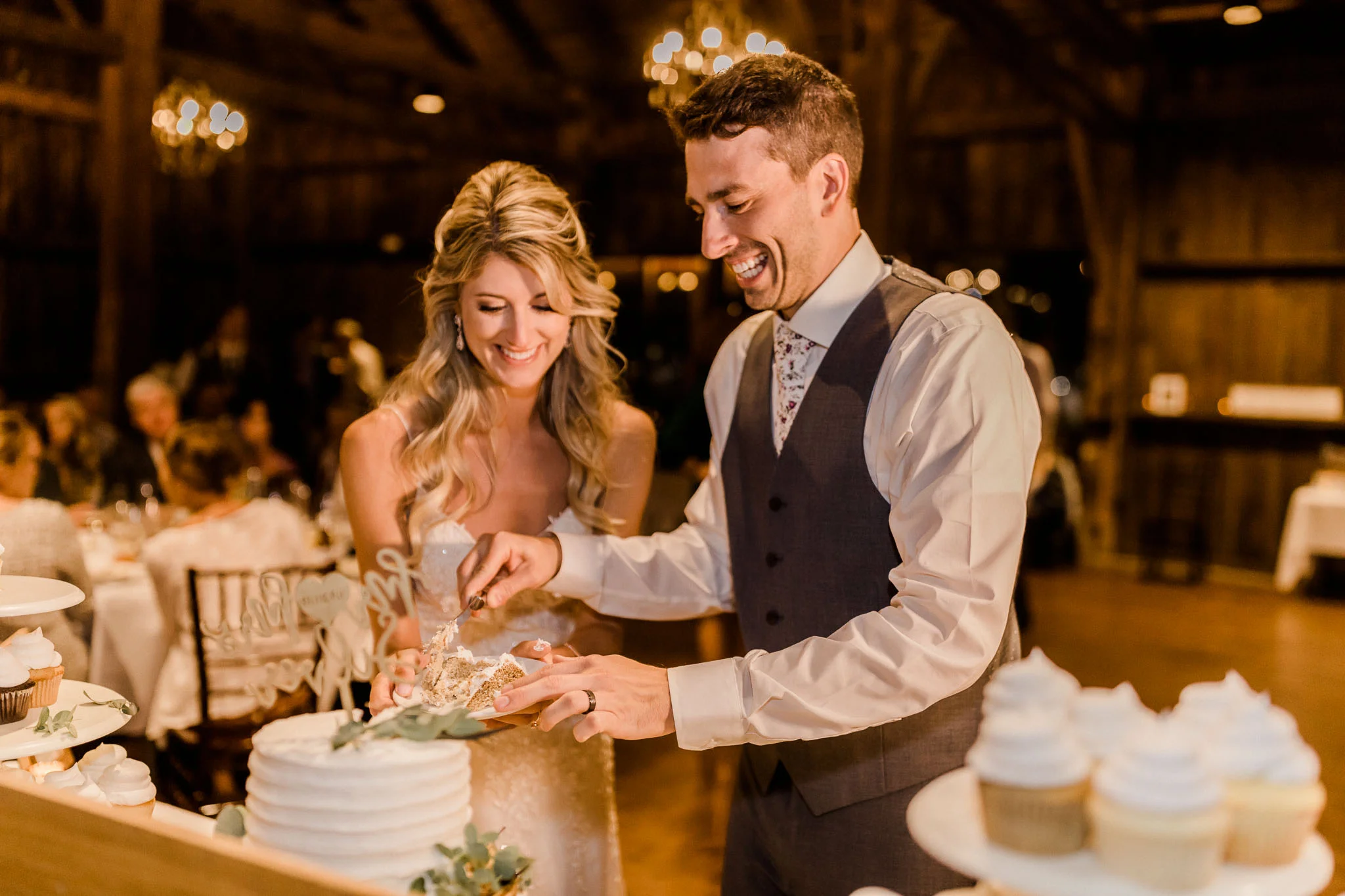 Frosty-Valley-September-Wedding-8299.jpg