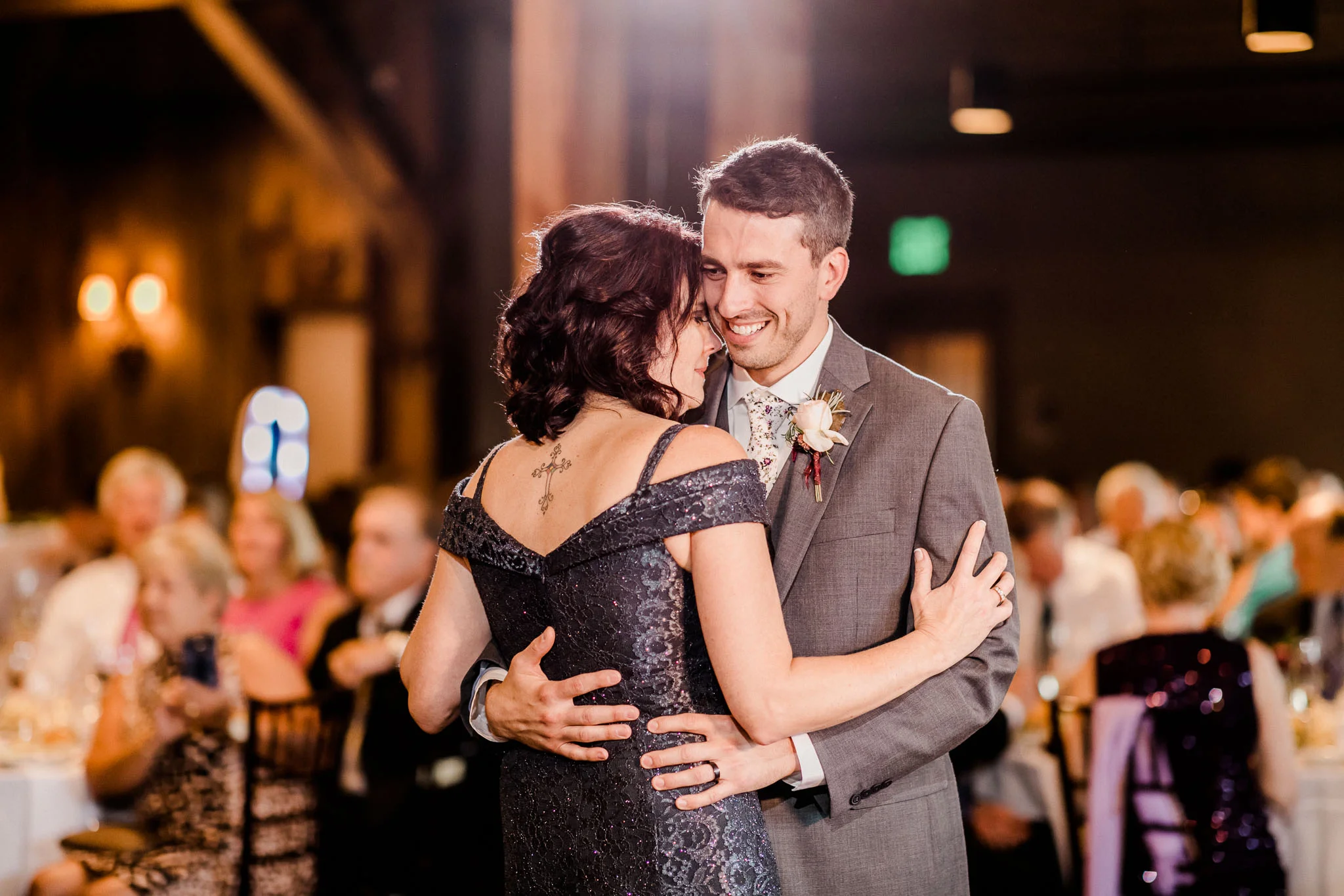 Frosty-Valley-September-Wedding-8309.jpg