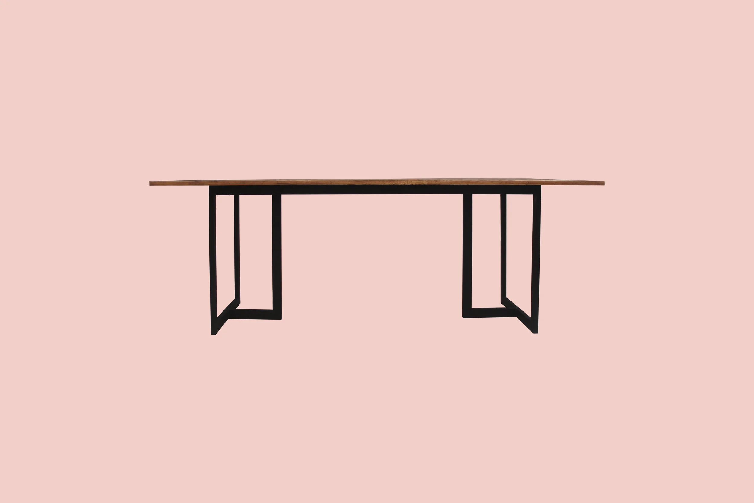 WEB MohnyinThado Desk3.jpg