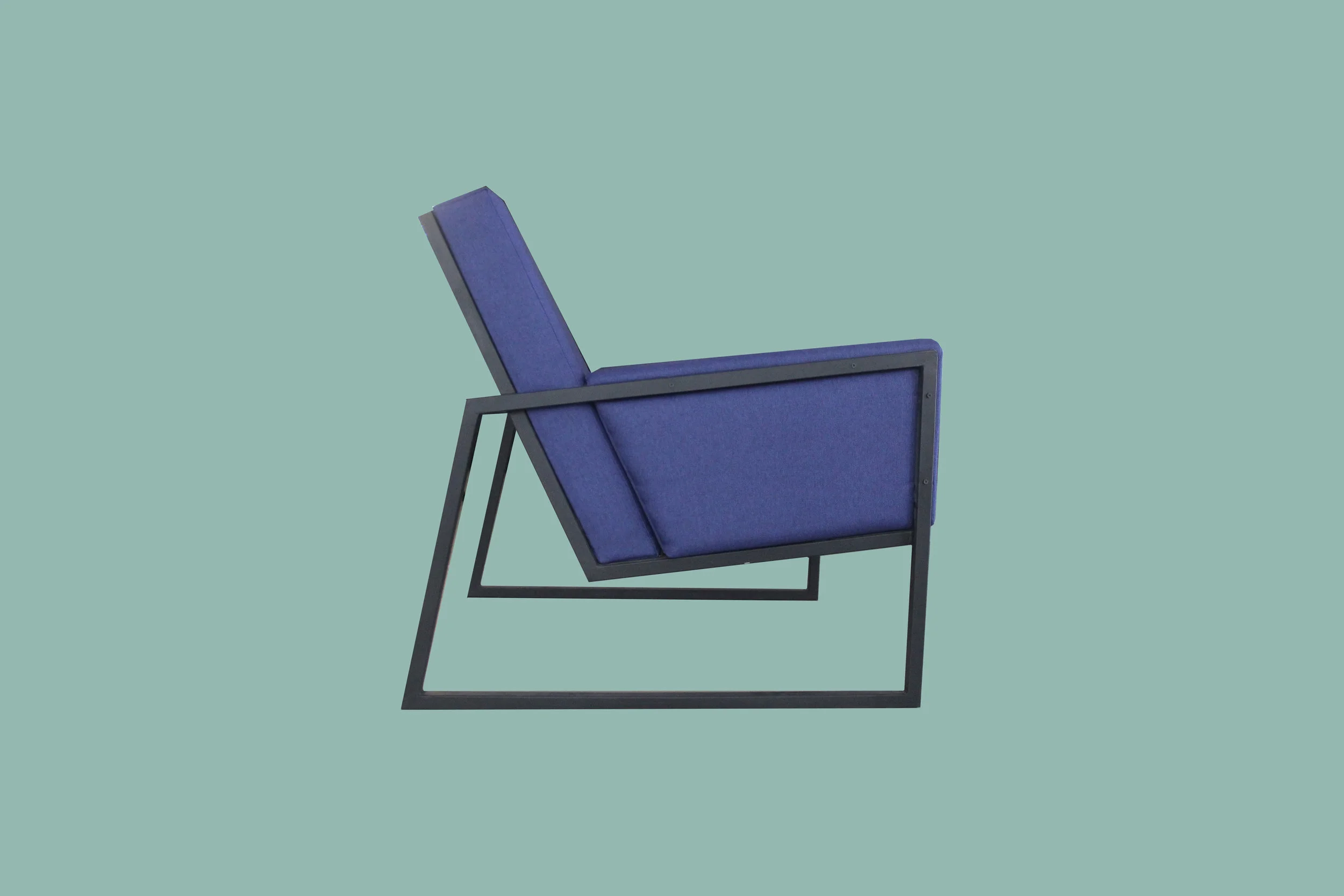 WEB_YawChair2.jpg
