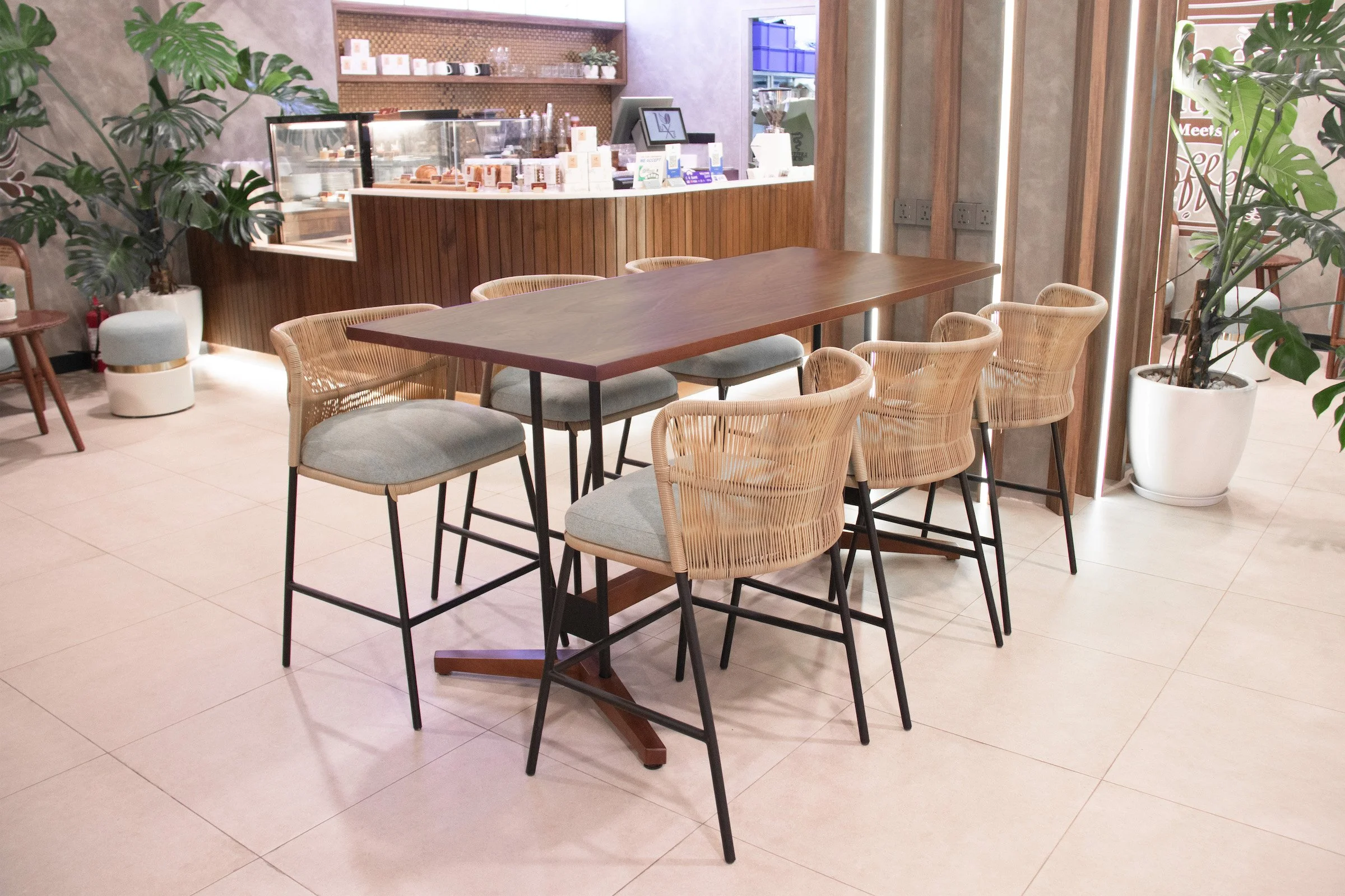 Bein Monte Counter Table & Monte Kyoe Lein Counter Stool_16'96 Concepts_yangon_furniture.jpg
