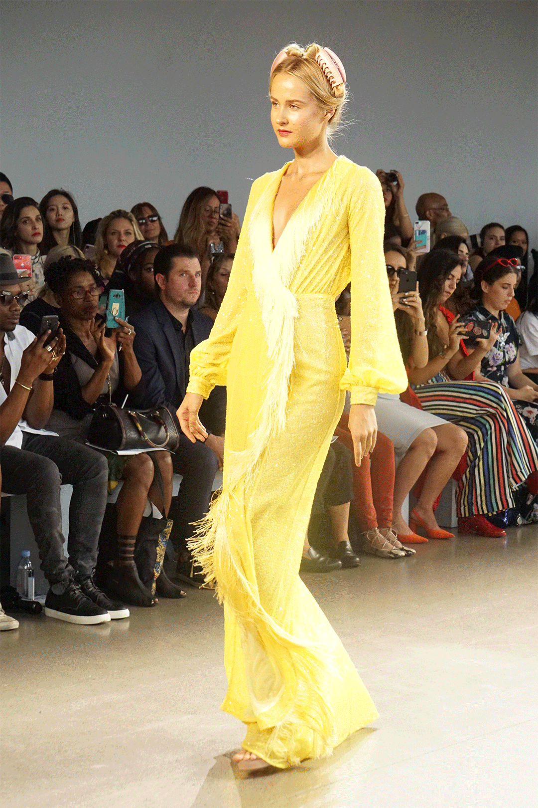 Marcel-Ostertag-SS19-7.gif
