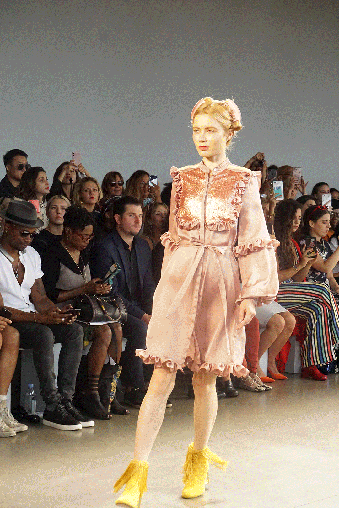 Marcel-Ostertag-SS19-1.gif