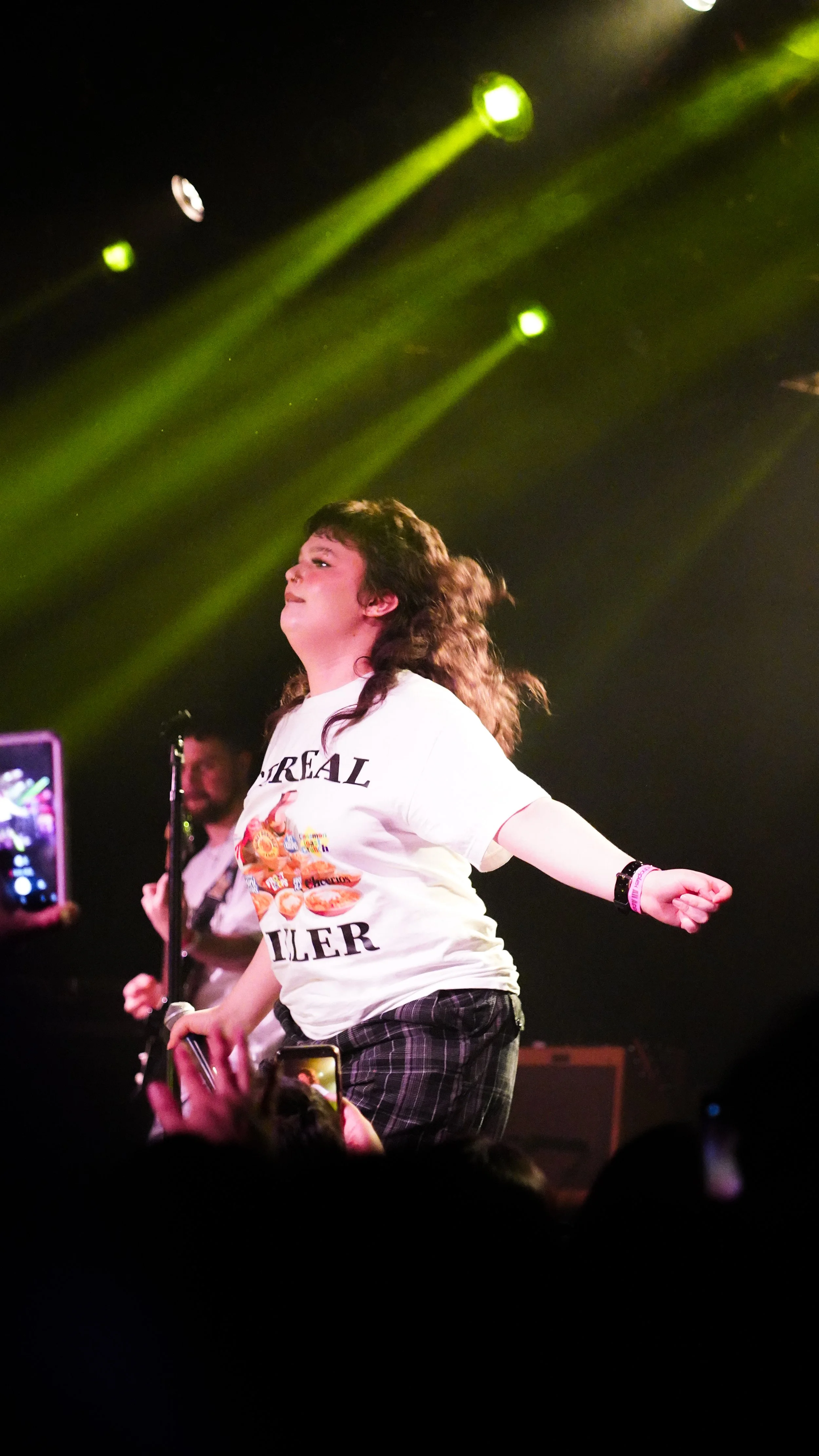 Lola Young at the Echoplex by Asha Mone-10.jpg