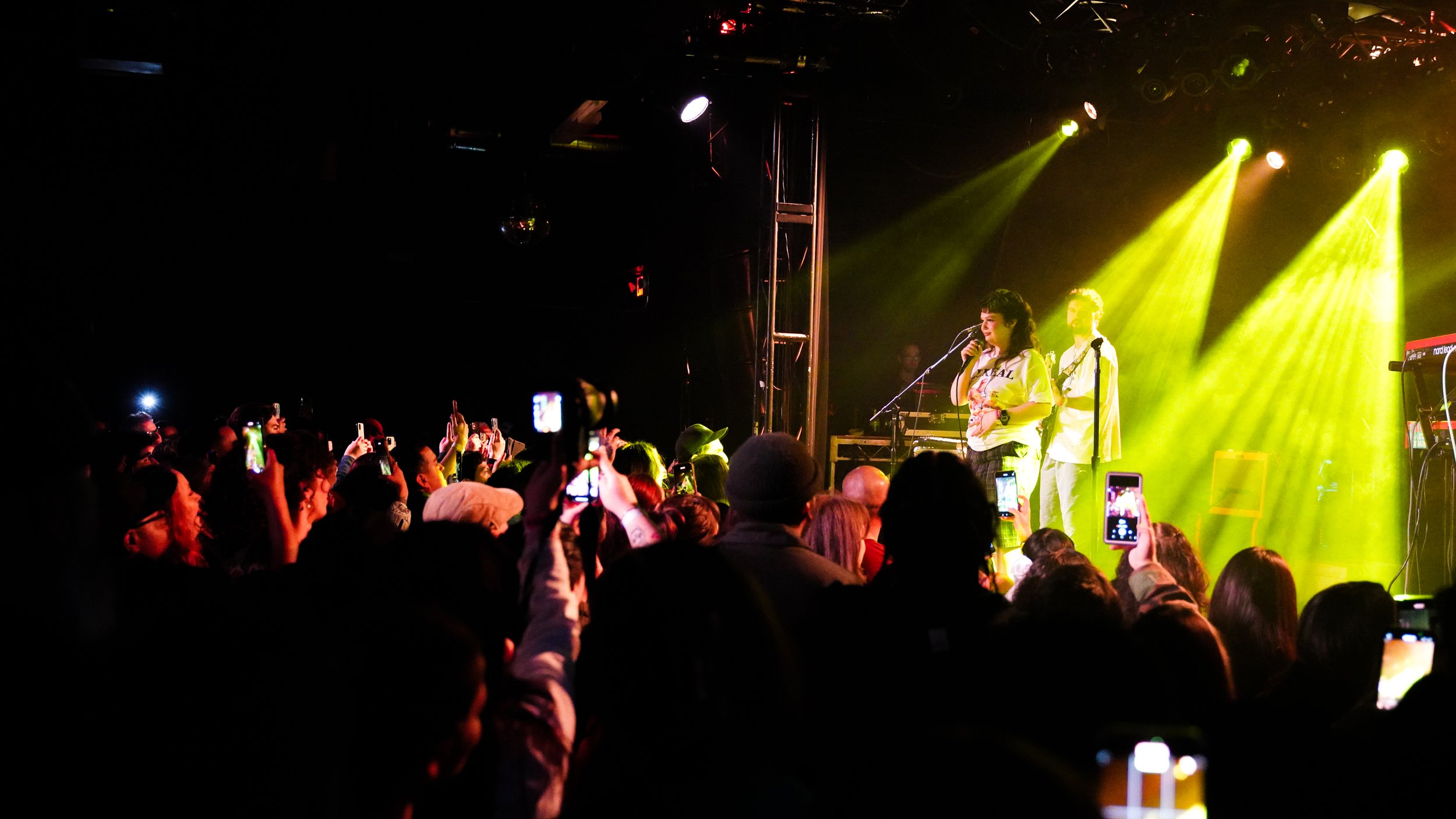 Lola Young at the Echoplex by Asha Mone-12.jpg