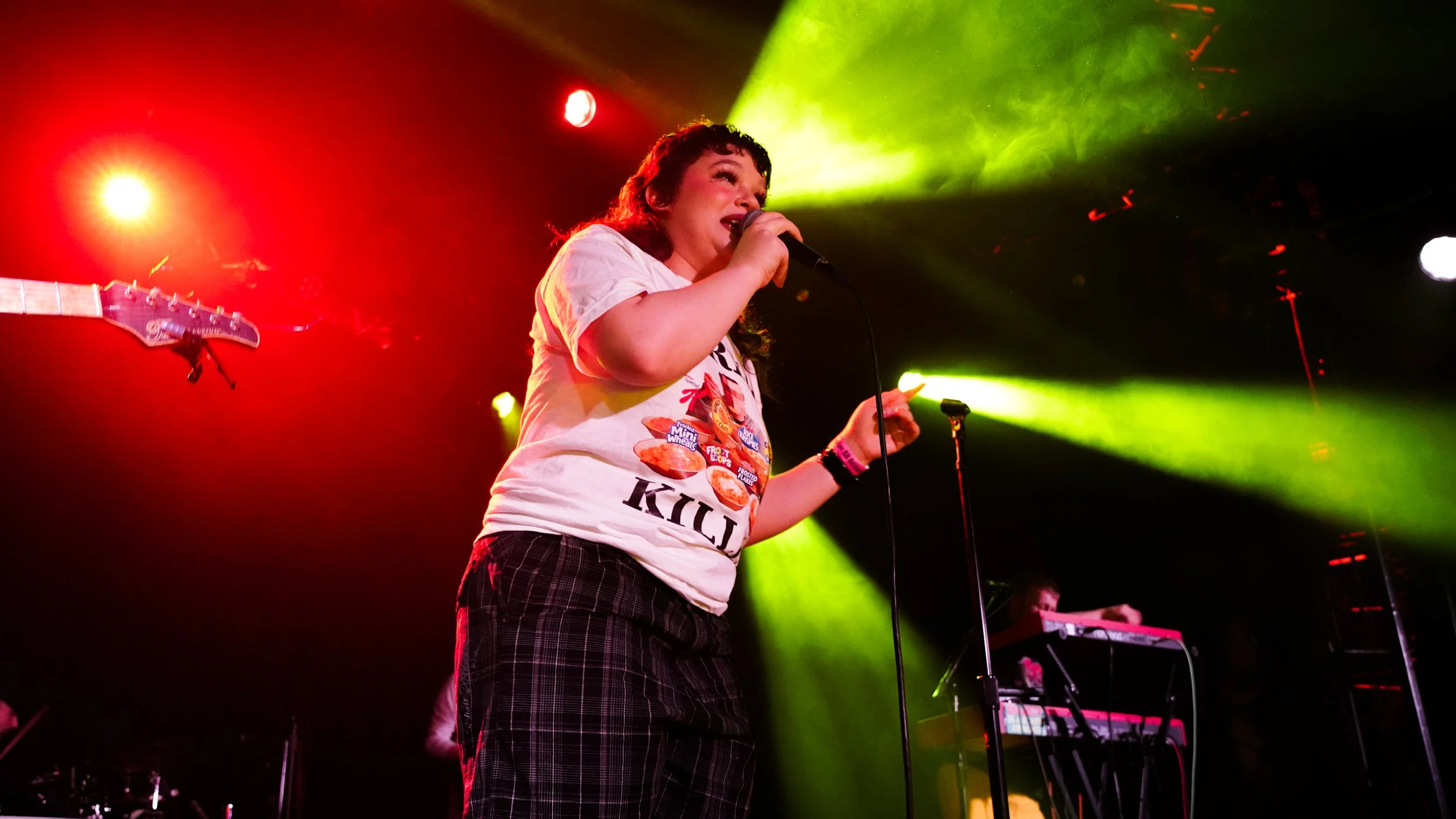 Lola Young at the Echoplex by Asha Mone-14.jpg