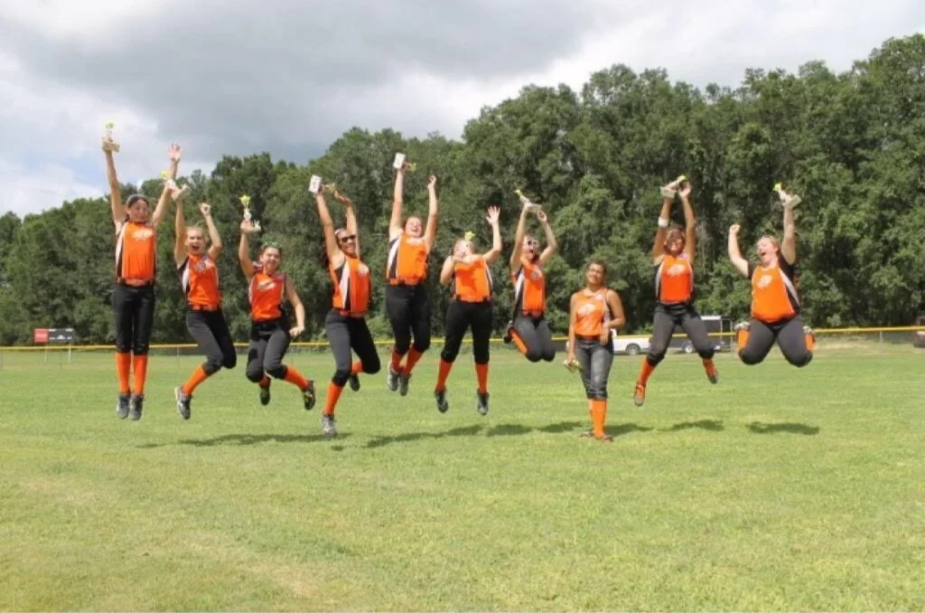 Noelle’s softball team in July 2013; Source: Nicole Dobbs