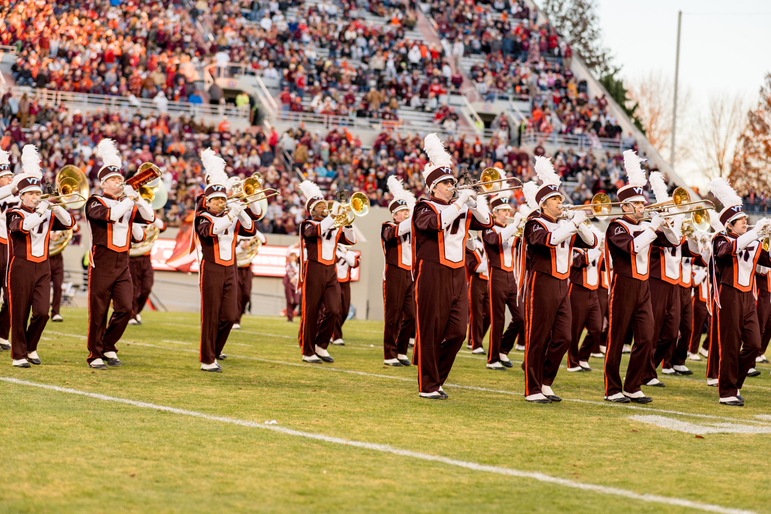 USA] The Clovers Revive Memories Wearing The OG Uniform