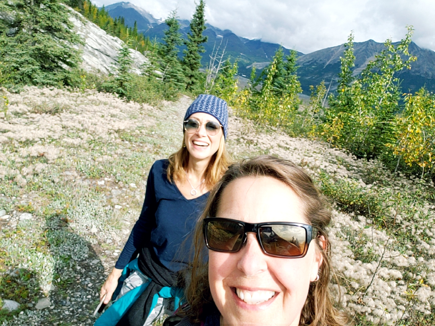  My Roadside Potatohead Co-Founder Kathleen Heinle and I hiking the West Side Glacier Trail 