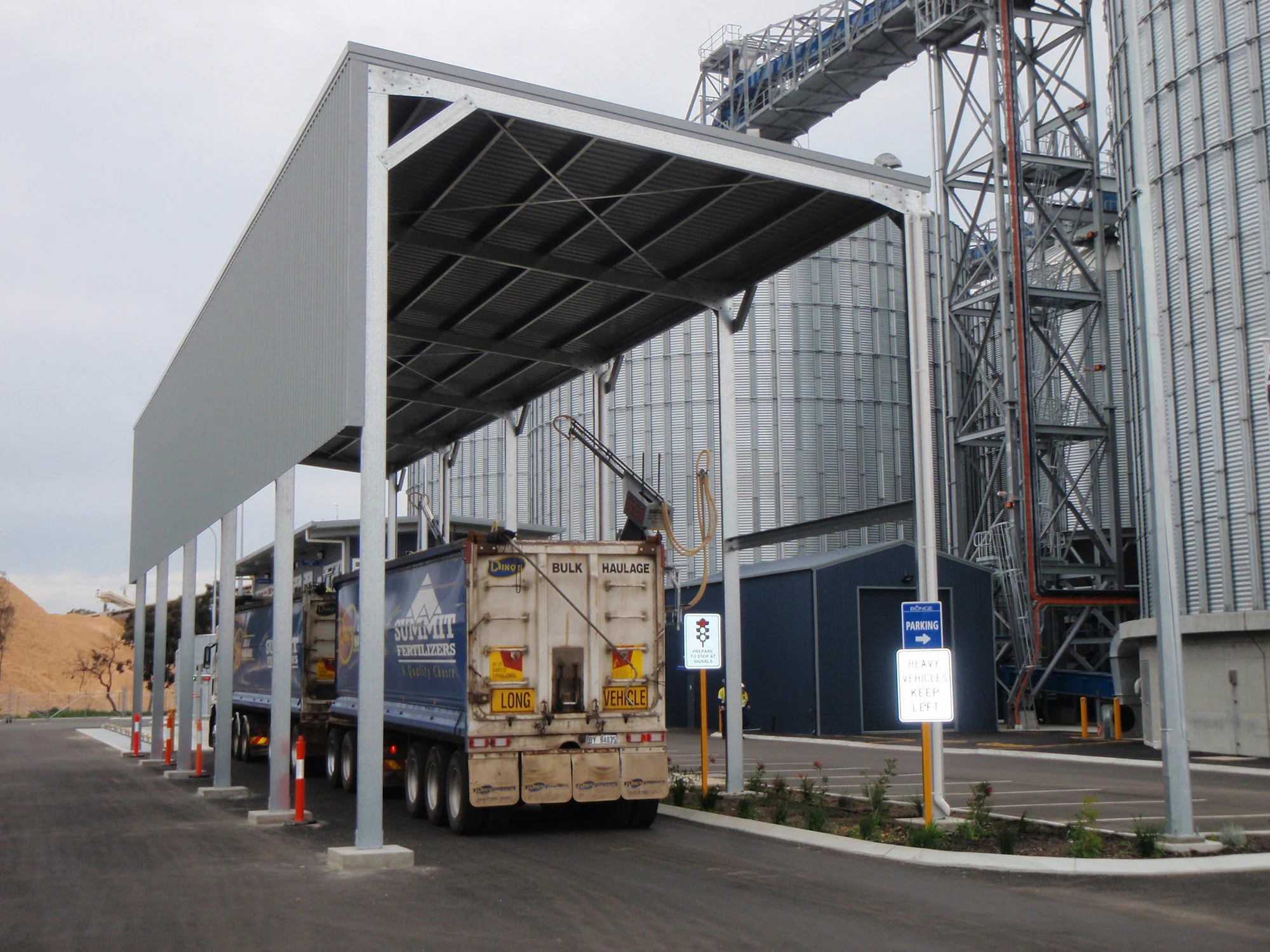Bunge_Grain_skillion_shed_7_x_28_x_8.6.jpg