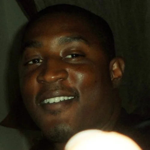 jonathan-and-his-bright-smile-b9eeddeb0bb8b4e382d6fca7ceac0af39909b9eb.png
