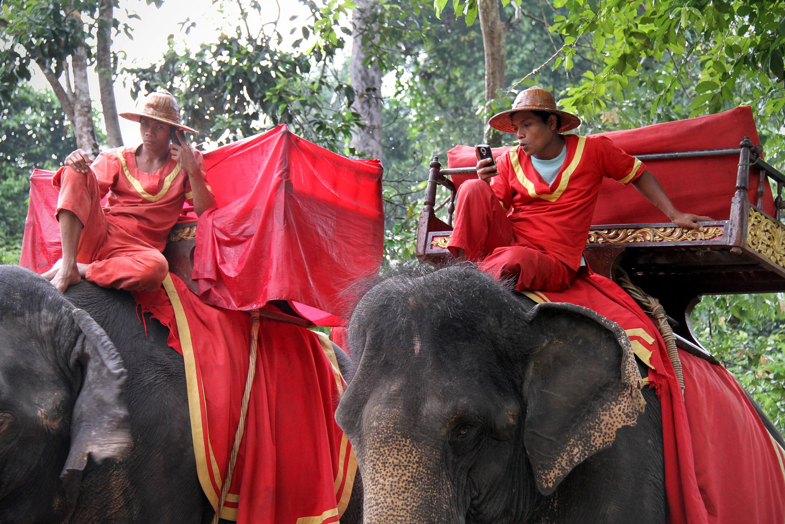  Even though decades have passed since the ruthless tyranny of the Khmer rouge, its people are still at war today – fighting against poverty.  In 1901, the french funded an expedition to Bayon and began restoring the majestic planes of Angkor. The sa