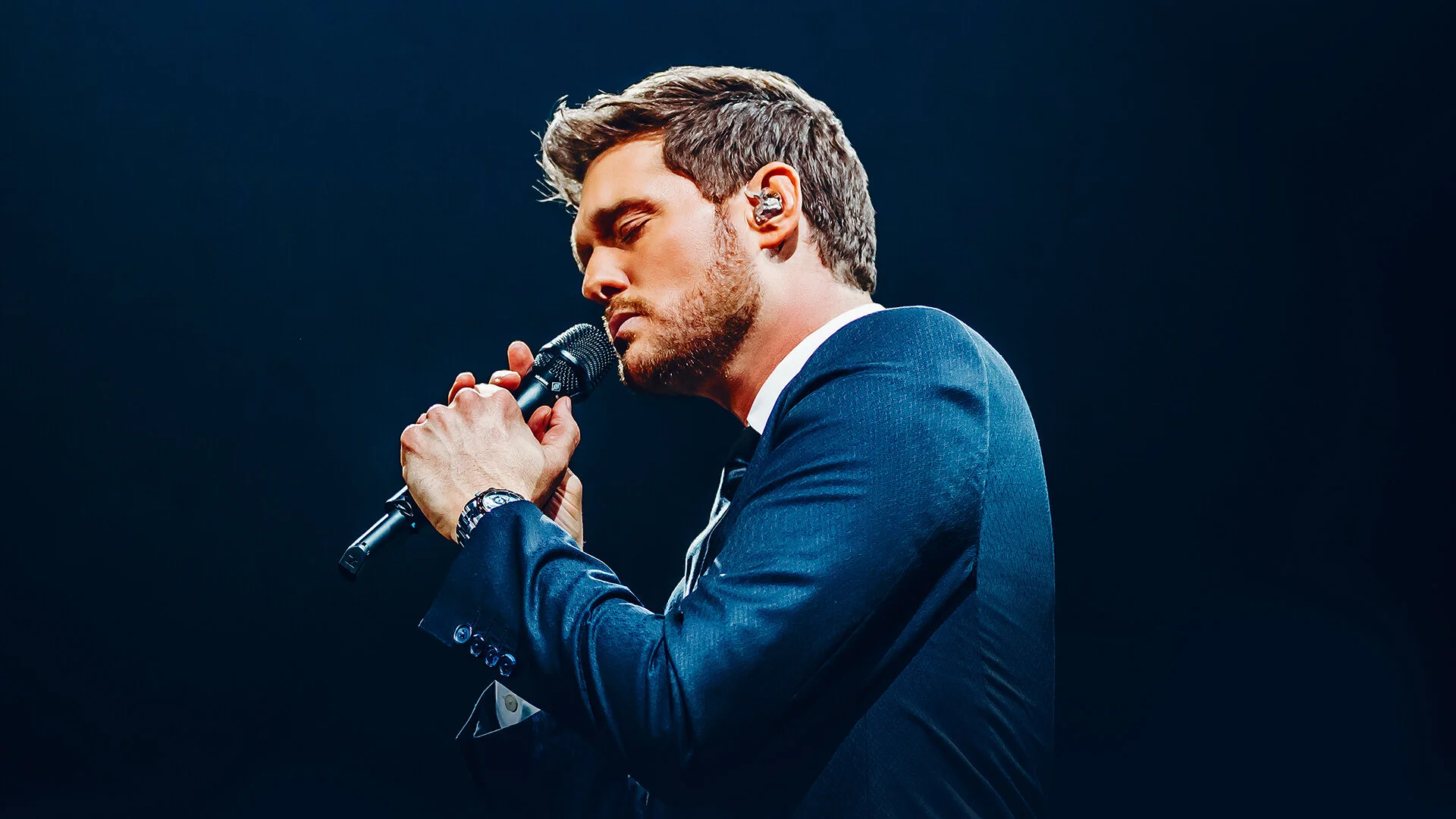 LN_MichaelBuble_RogersPlace_com_app_1920x1080_no_text.jpg