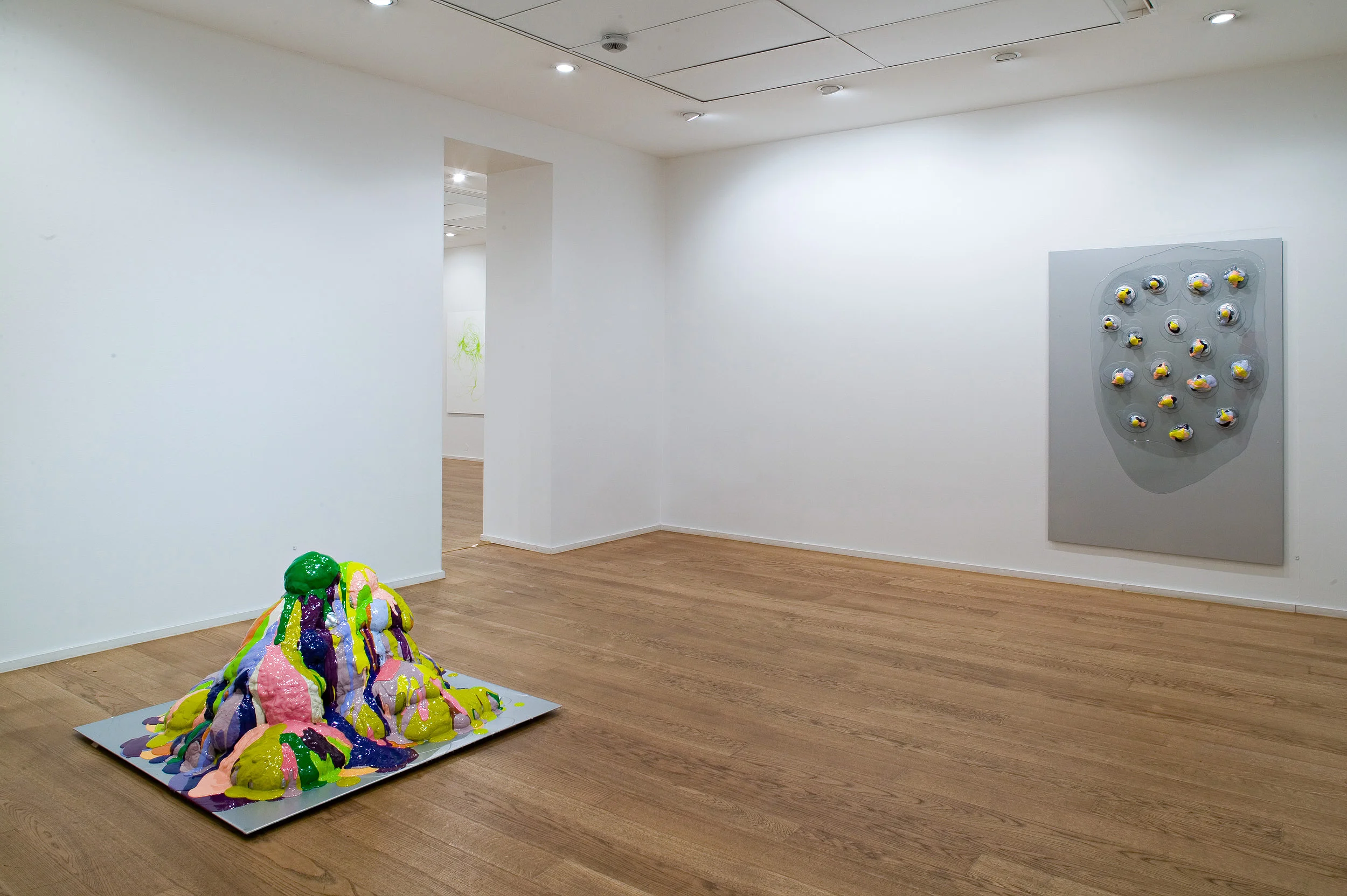 Slack / Smack. 2005. Lacquer and epoxy on aluminium. 125 x 120 x 65 cm. 180 x 125 cm.
