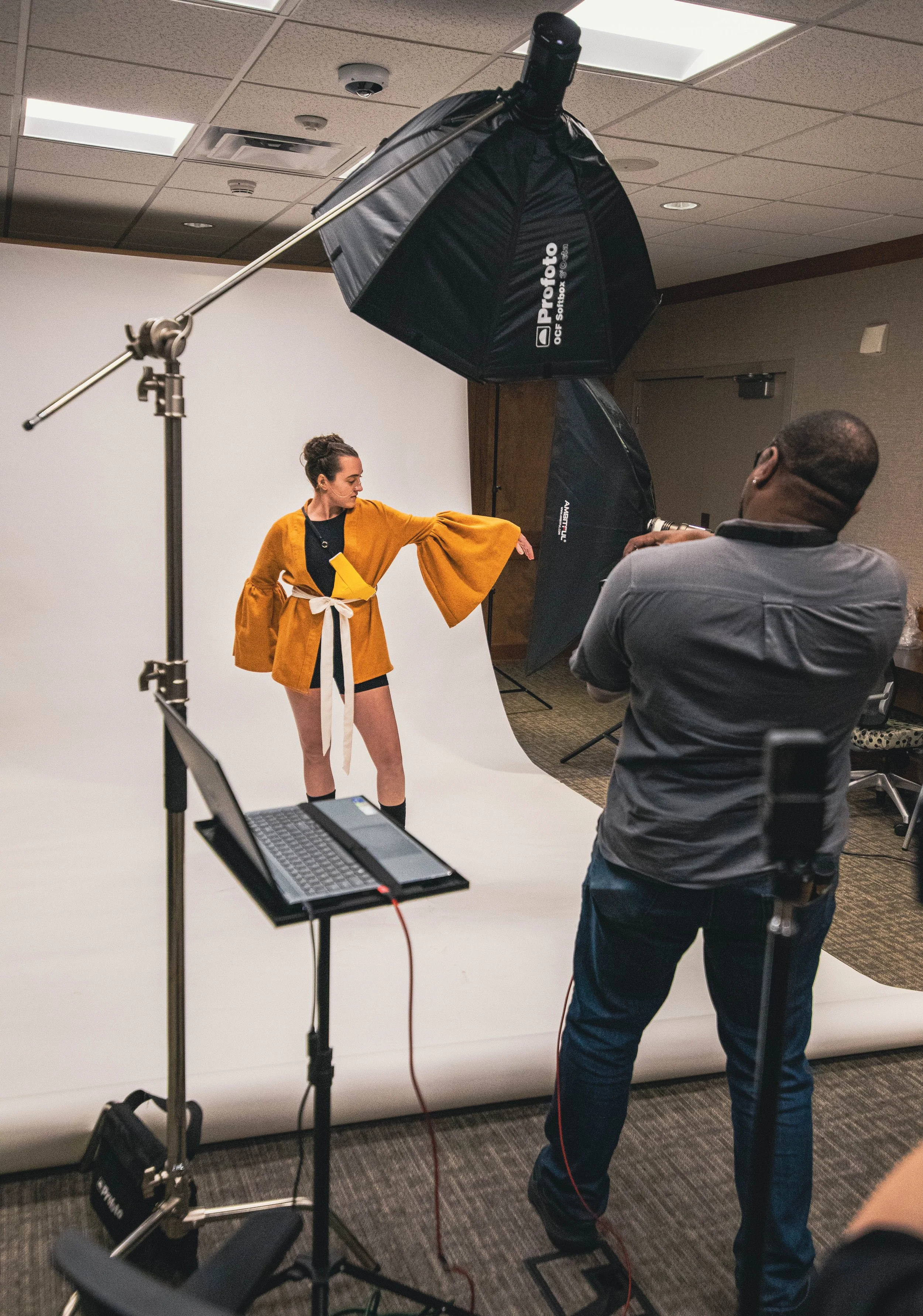 FDRM - FASHION SHOW - 23-126 - Copy.jpg