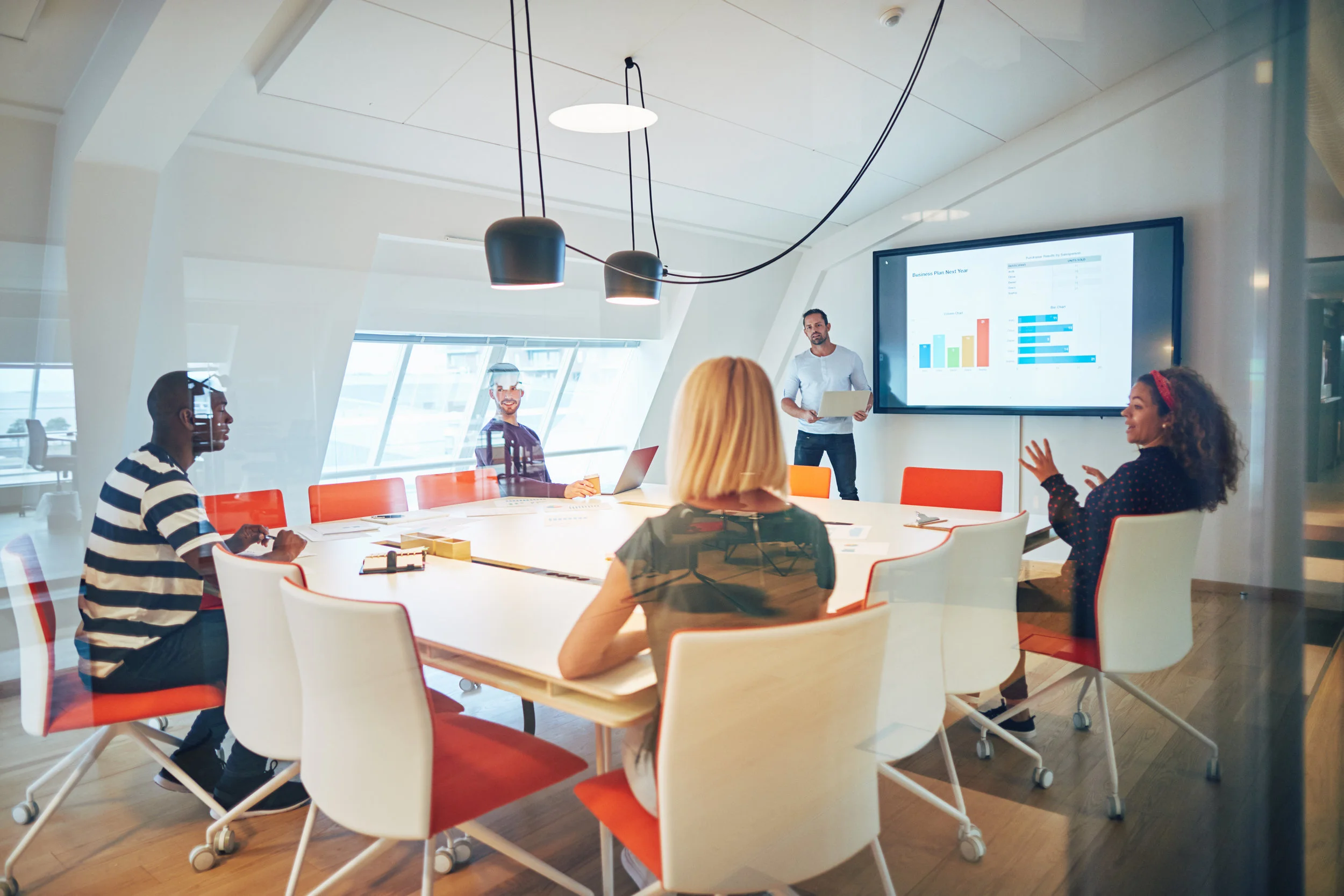 Meeting room with large screen.jpg