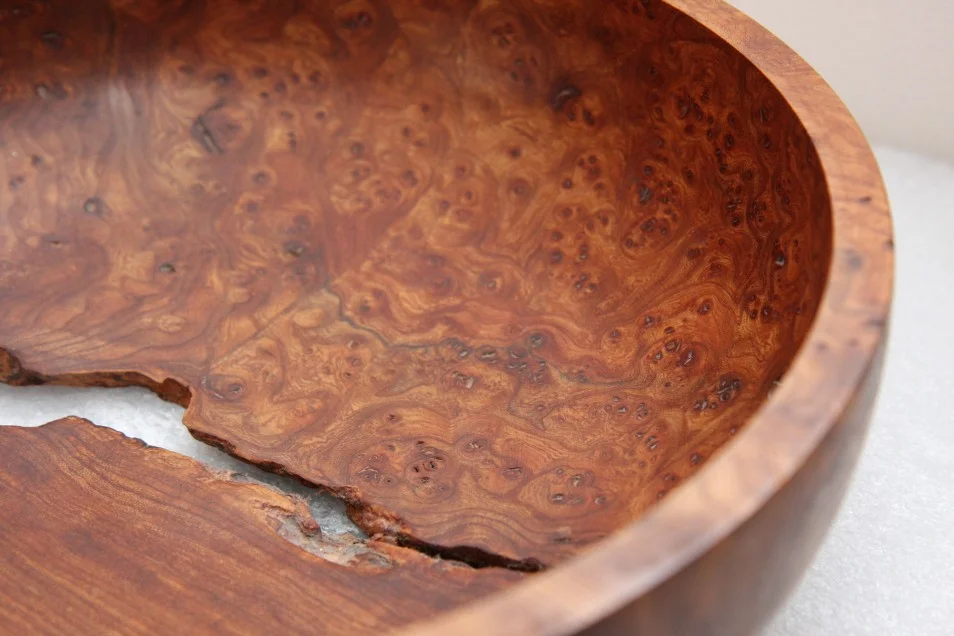 turned-bowl-in-burr-elm (3).jpg