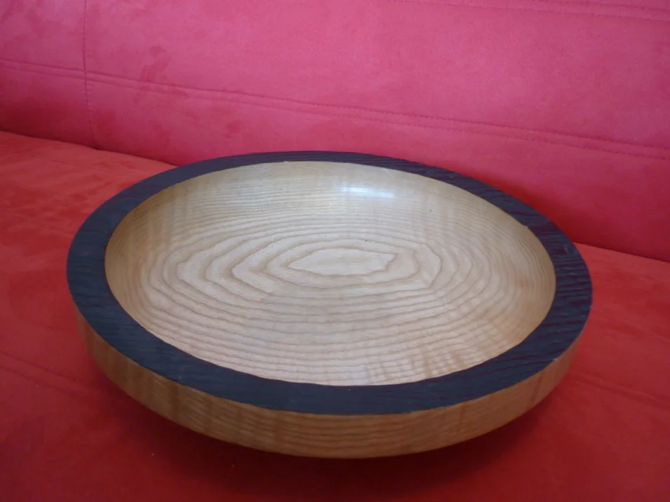 bowl-turned-in-ash-with-scorched-edge_0.jpg