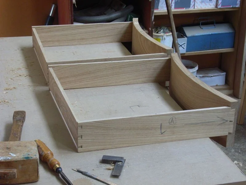 concave-fronted-drawers.jpg
