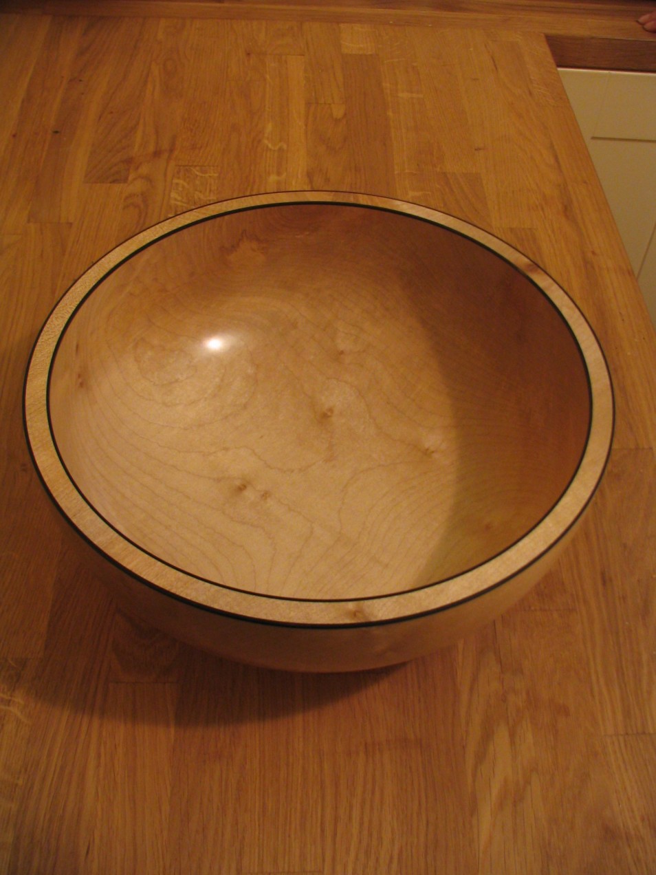 turned-bowl-in-sycamore-with-ebonu-inlay.jpg