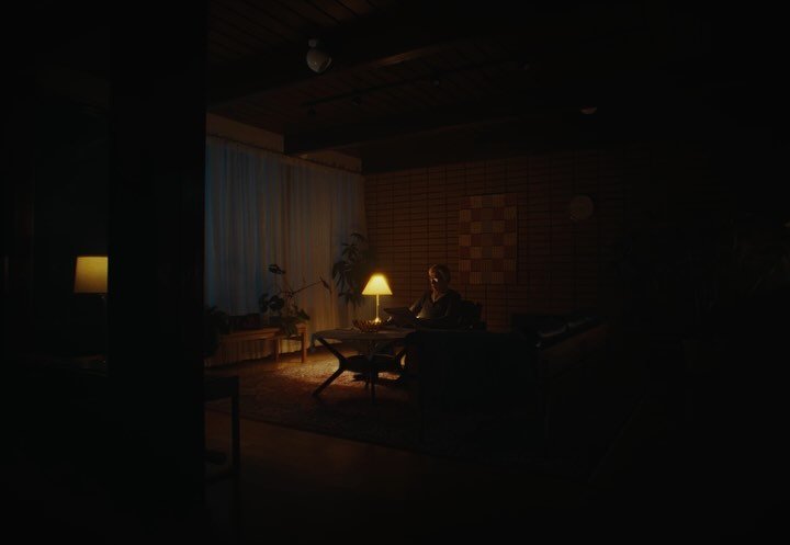 Mehil&auml;inen - El&auml;m&auml; Teht&auml;v&auml;n&auml;

A big thanks to everyone involved. 🤍

Exec. prod Tuukka Laitinen
prod. @cyrila.cecilia
dir. @tobias_final_v1

1ad @antti.pollanen
dop. @antwoni
gaffer @zolnok
1ac @aarovisala
2ac @fotosaana