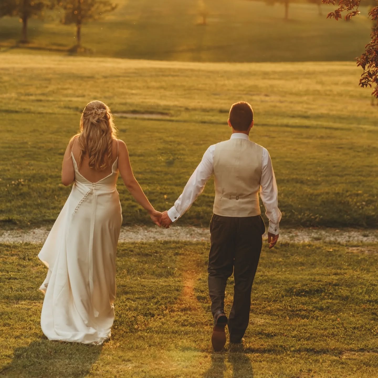 &ldquo;Where centuries-old stone met forever 🤍 Saying oui inside a monolithic church in the heart of France&mdash;timeless, sacred, and endlessly in love.&rdquo;🇫🇷
.
.
.
.
.
#FrenchWedding
#ChateauWedding
#DestinationWedding
#Marriedinfrance
#Wedd
