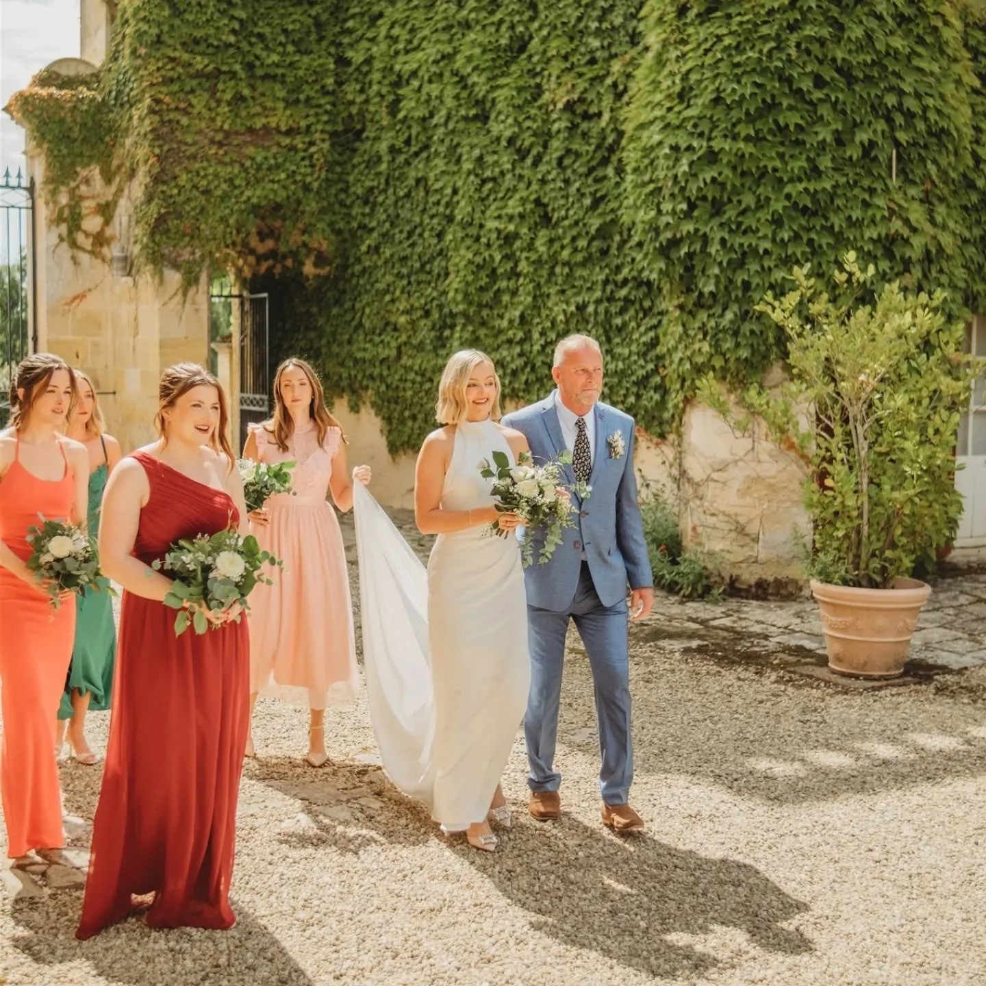 Lucy &amp; Stephen&rsquo;s unforgettable wedding at the beautiful Ch&acirc;teau Sentout  near Bordeaux. Vineyards, sunsets, and love all around &mdash; pure romance in every detail. 
.
.
.
.
.
#ordeauxwedding #unsetwedding #rusticromance
#gettingmarr