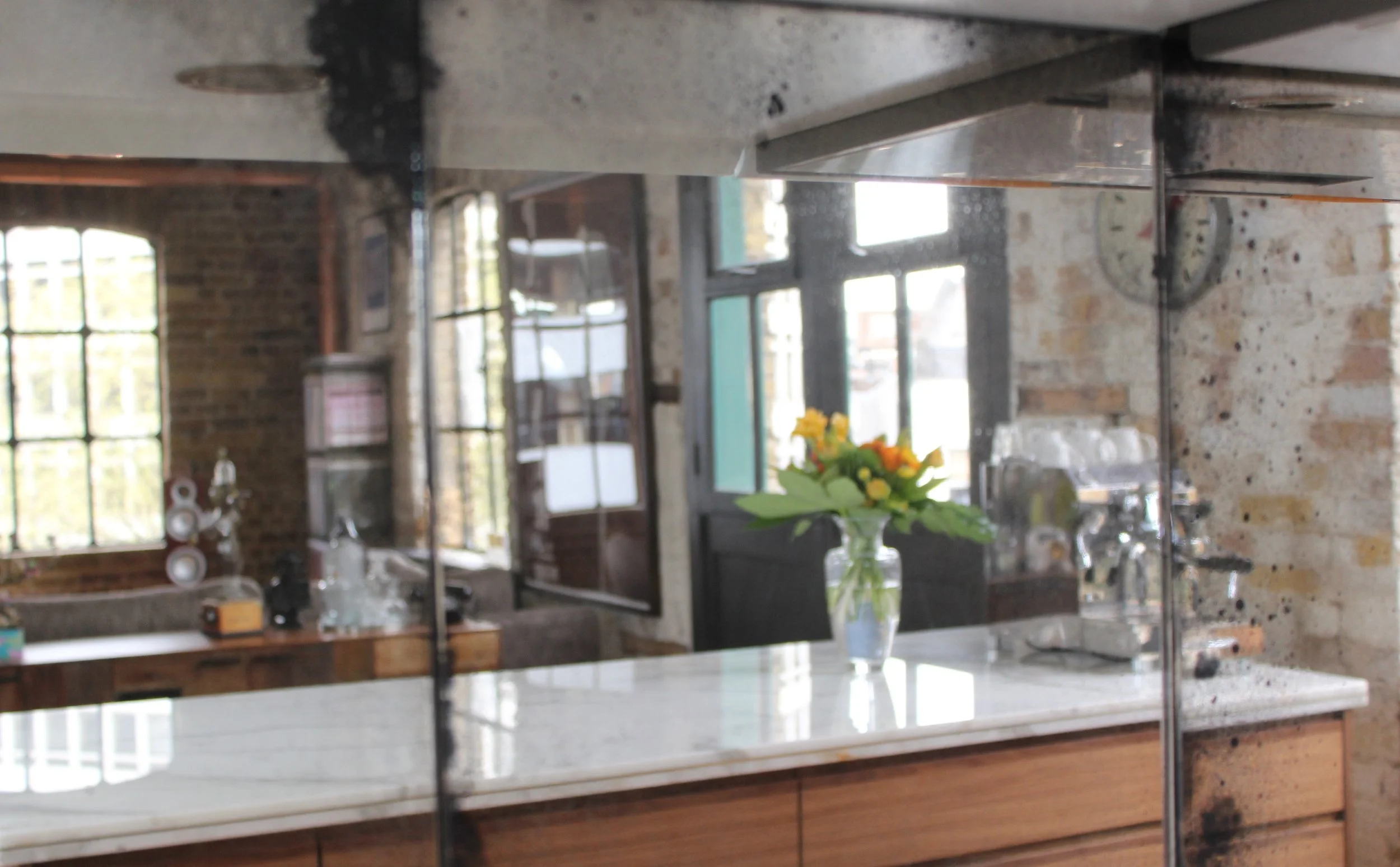 kitchen glass effect 1.JPG