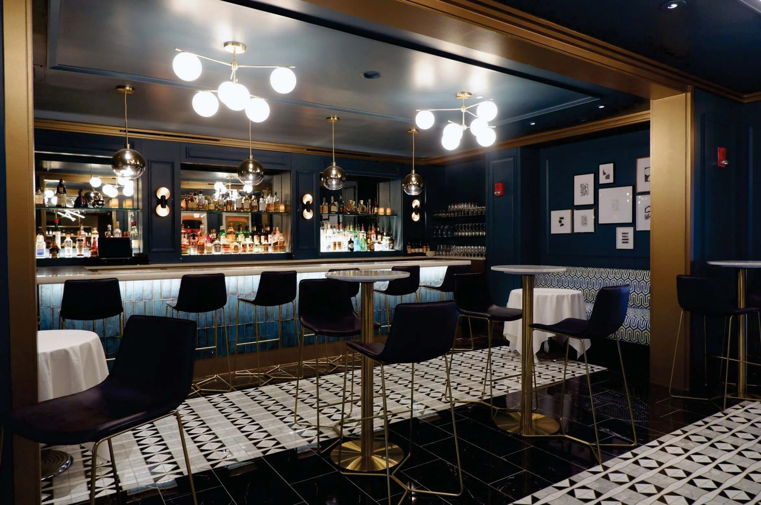 Bar 1.jpg