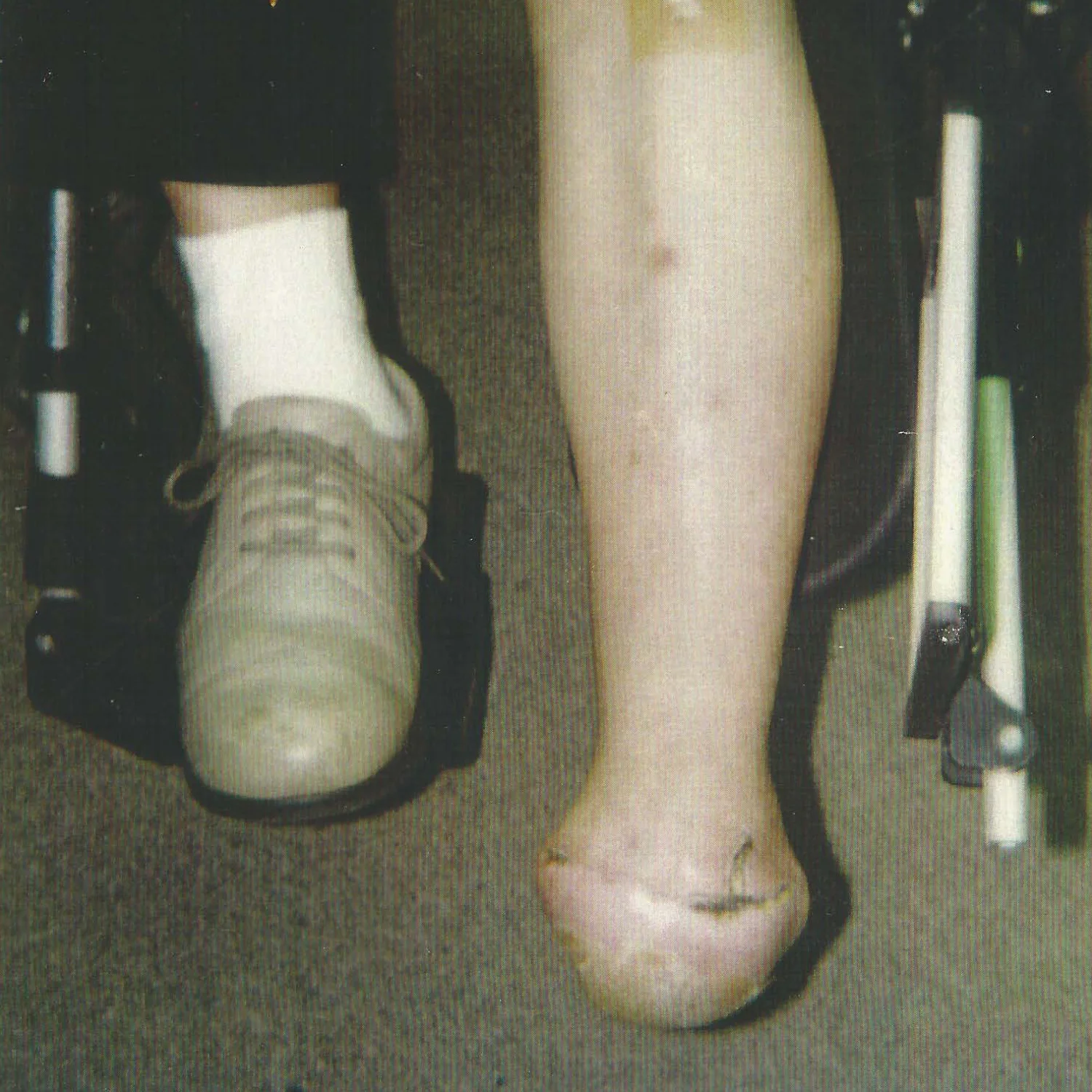 MEMORIESCANTWAIT_Page_04_Image_0001.jpg