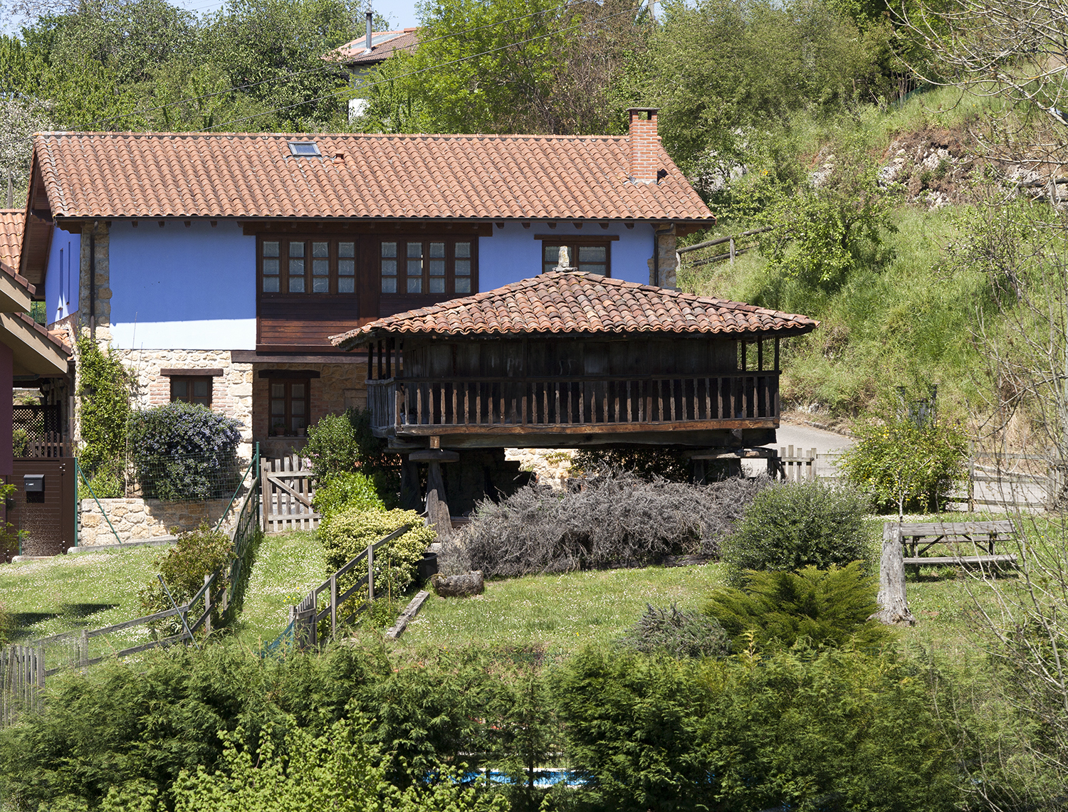 Exterior desde casa Luisa.jpg