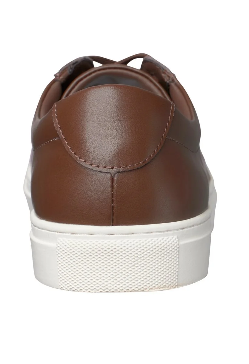 Hixon & Elsa - Brown - Back - Medium.jpg