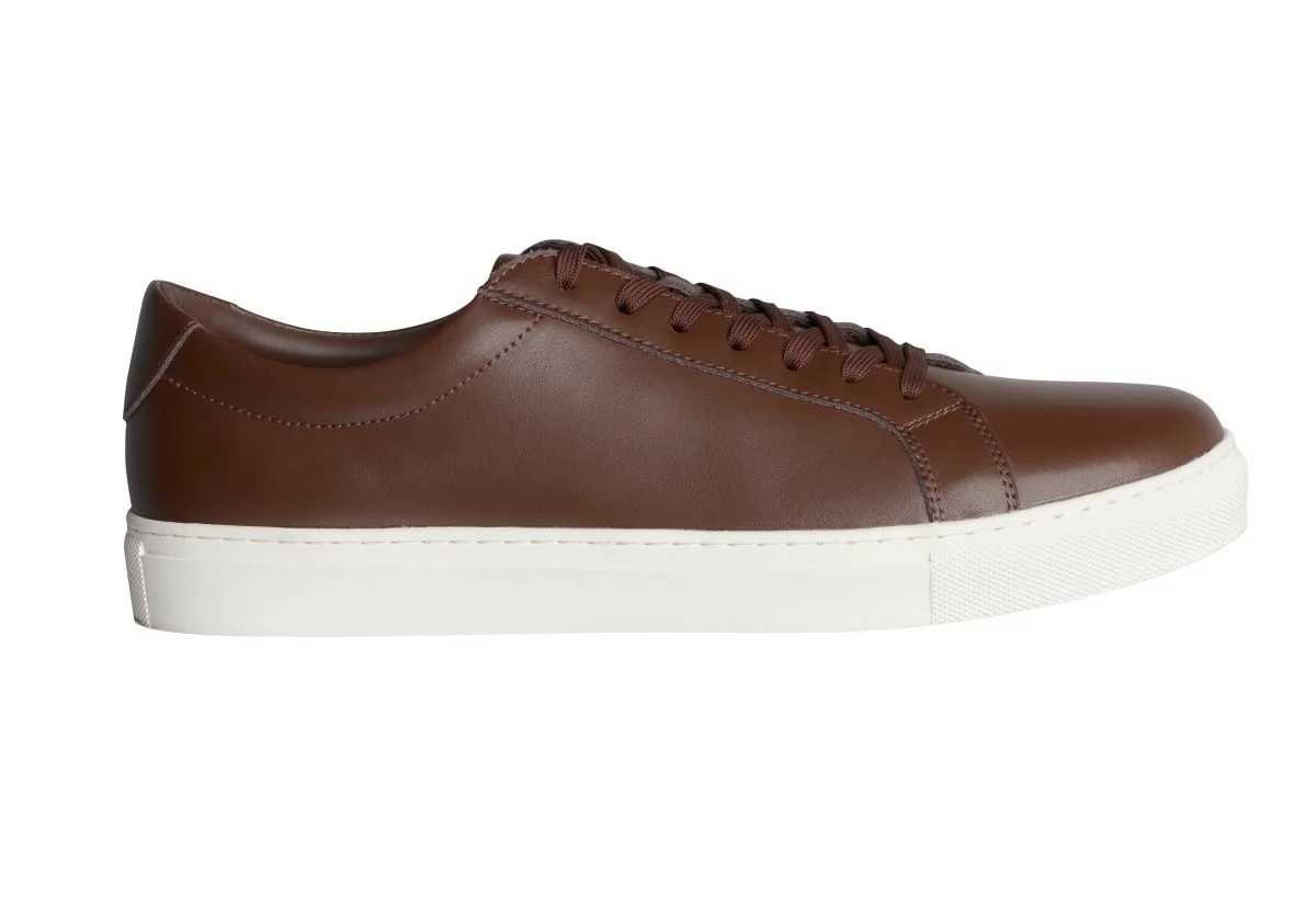 Hixon & Elsa - Brown - Side - Medium.jpg