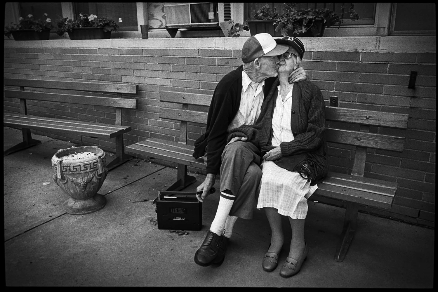 20170712-Archive-KissingSeniors-001.jpg