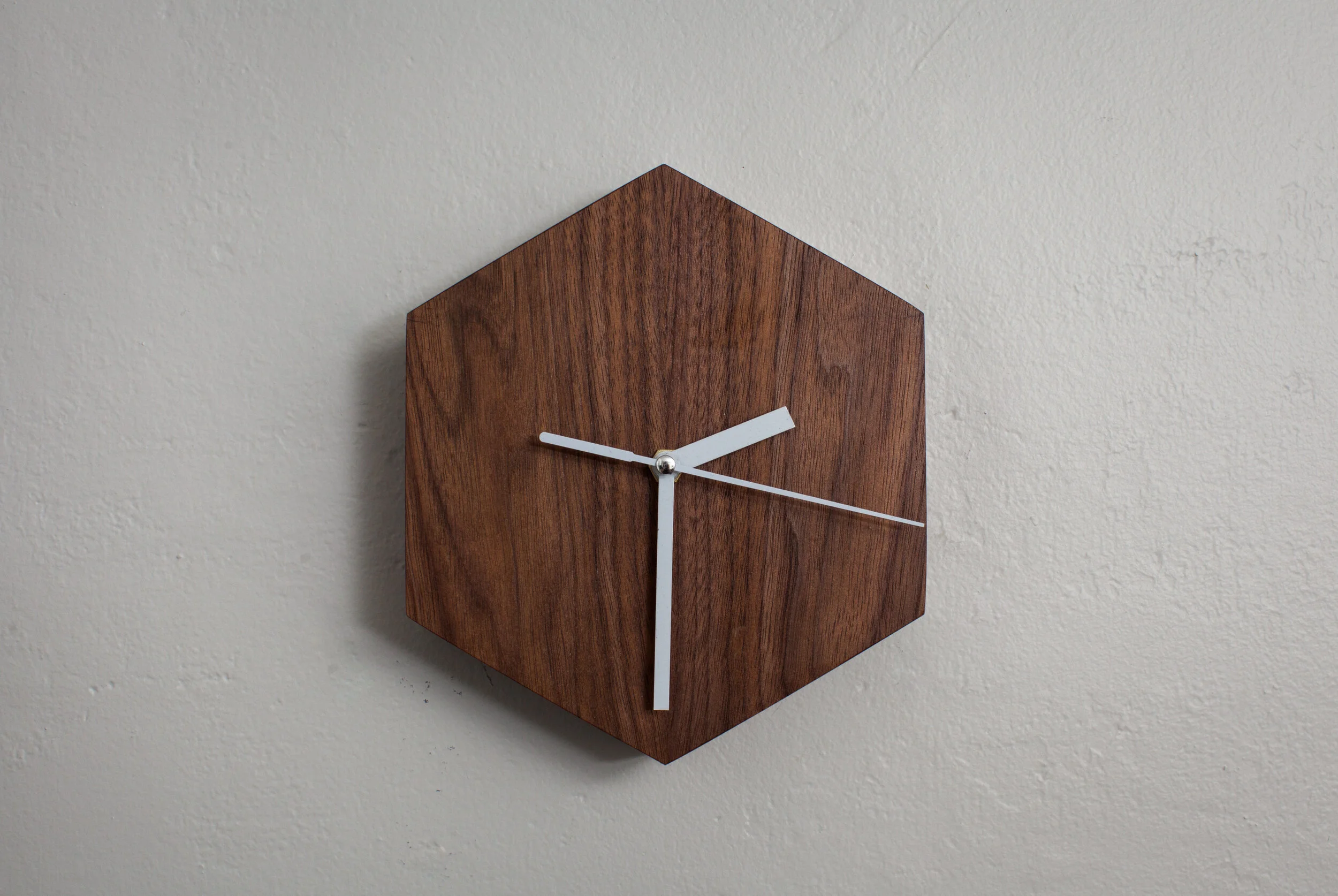 WalnutHexagonClock3.jpg