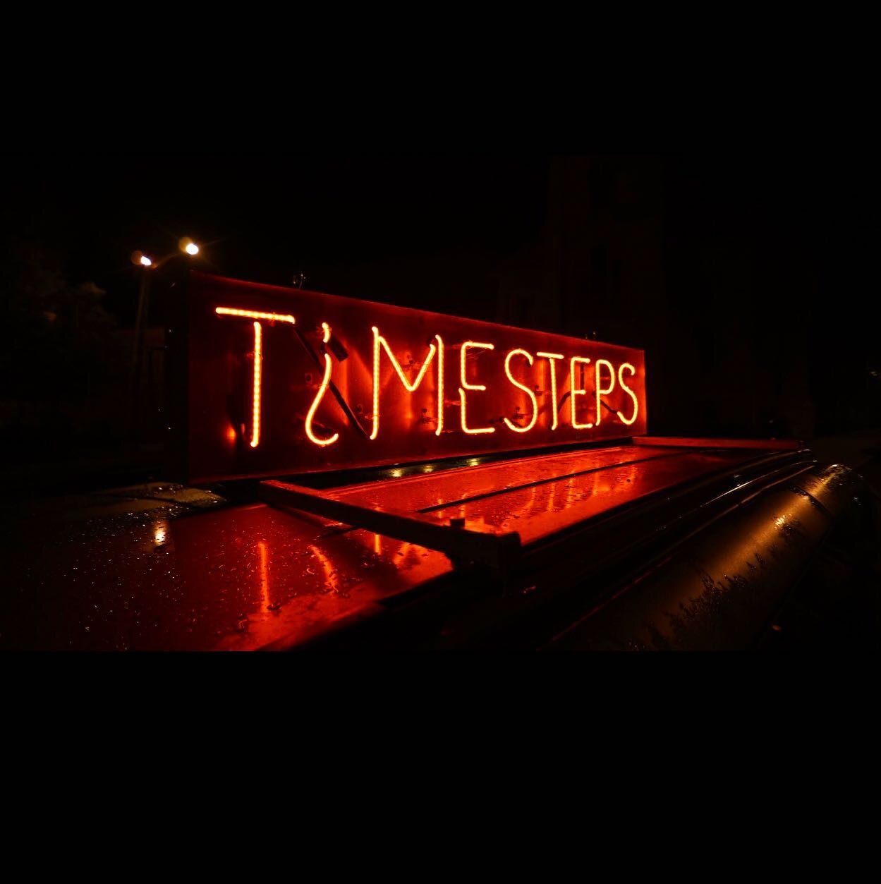 Mount neon sign to minivan? We can do that! Clear red neon on a raw steel enclosure as part of a social sculpture for @edeluca

#neon #neonsign #neonsculpture #lighting #neonart #art #sculpture #pvdneon #providenceneon #pvd #providence #timesteps