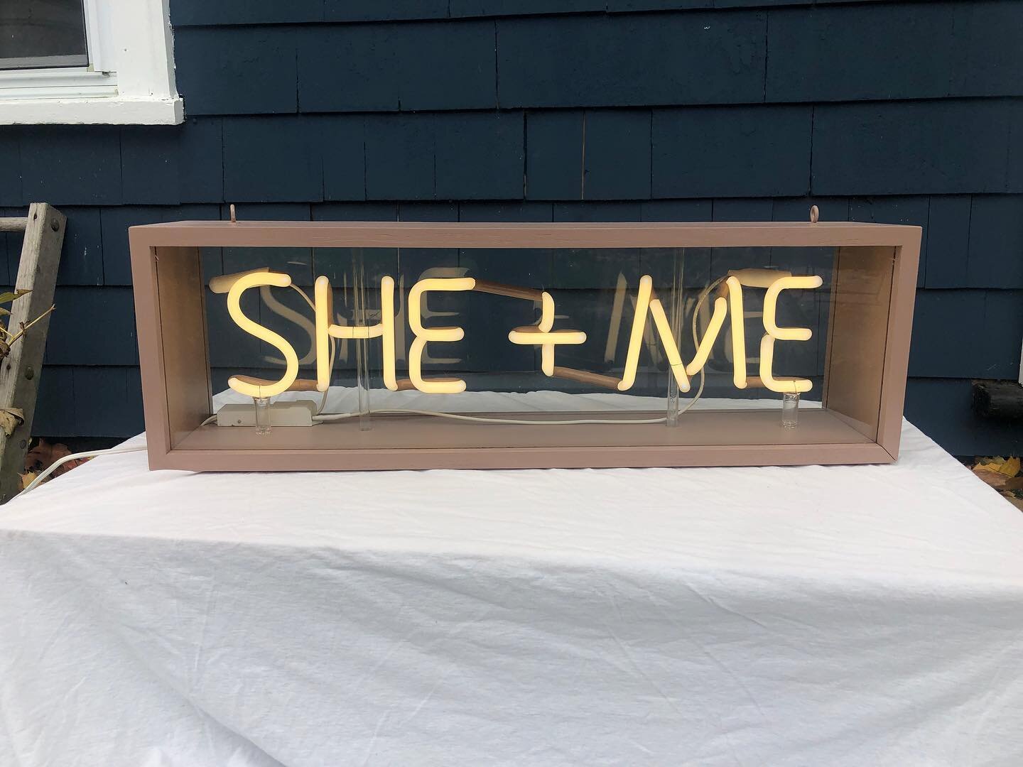 Just finished up this custom neon piece for @sheandmecollectivemarket. 

Painted see-thru shadow box with floating warm white neon letters. Super fun and satisfying result!

Go check out the market this weekend and support all the women-owned busines