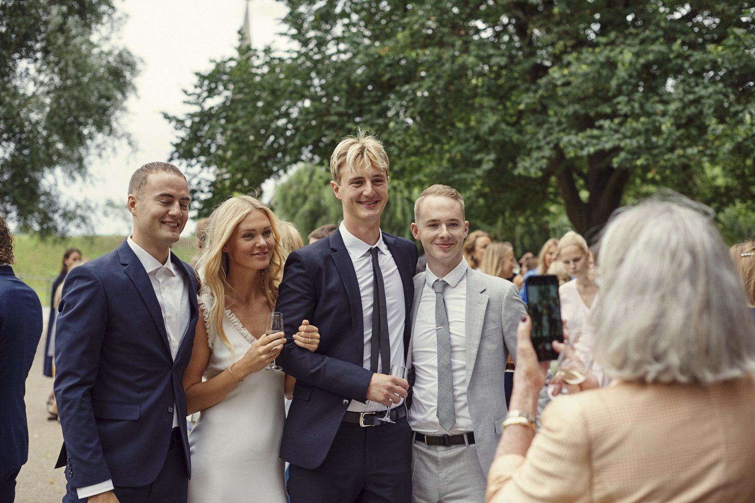 Peter&Mathilde_120920_02_Reception_22920_Lowres.jpg
