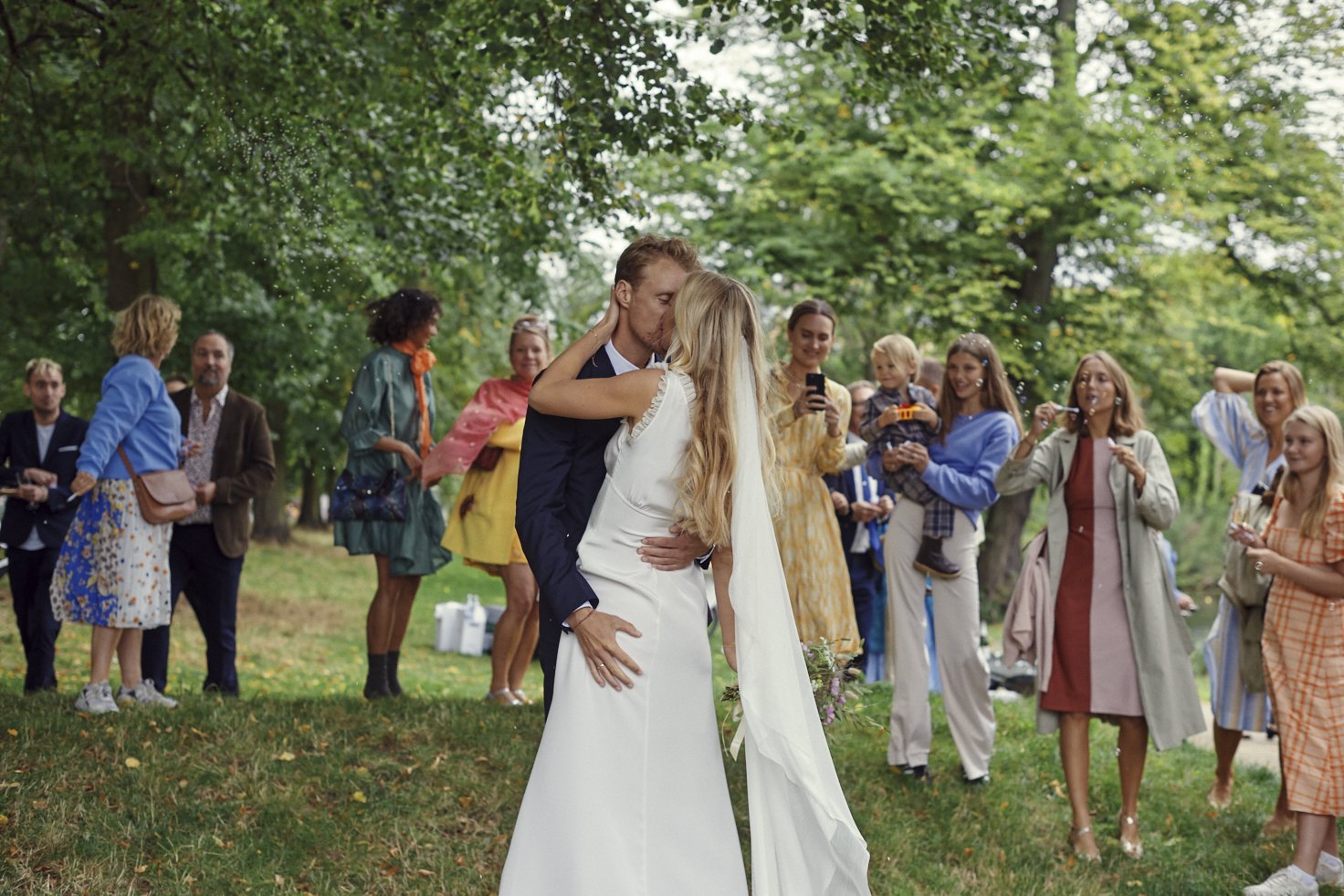 Peter&Mathilde_120920_02_Reception_23210_Lowres.jpg