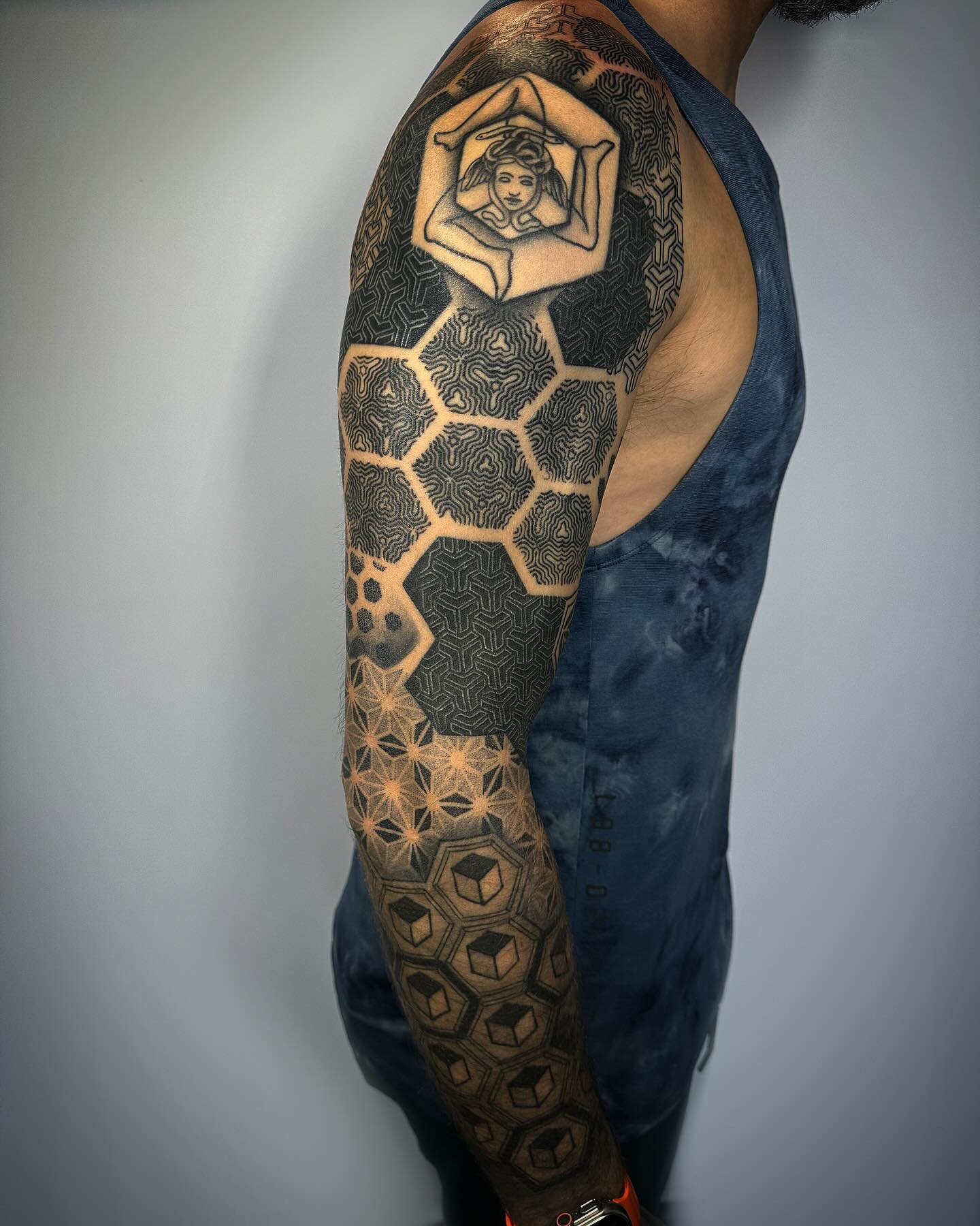 honeycomb' in Geometric Tattoos • Search in +1.3M Tattoos Now • Tattoodo