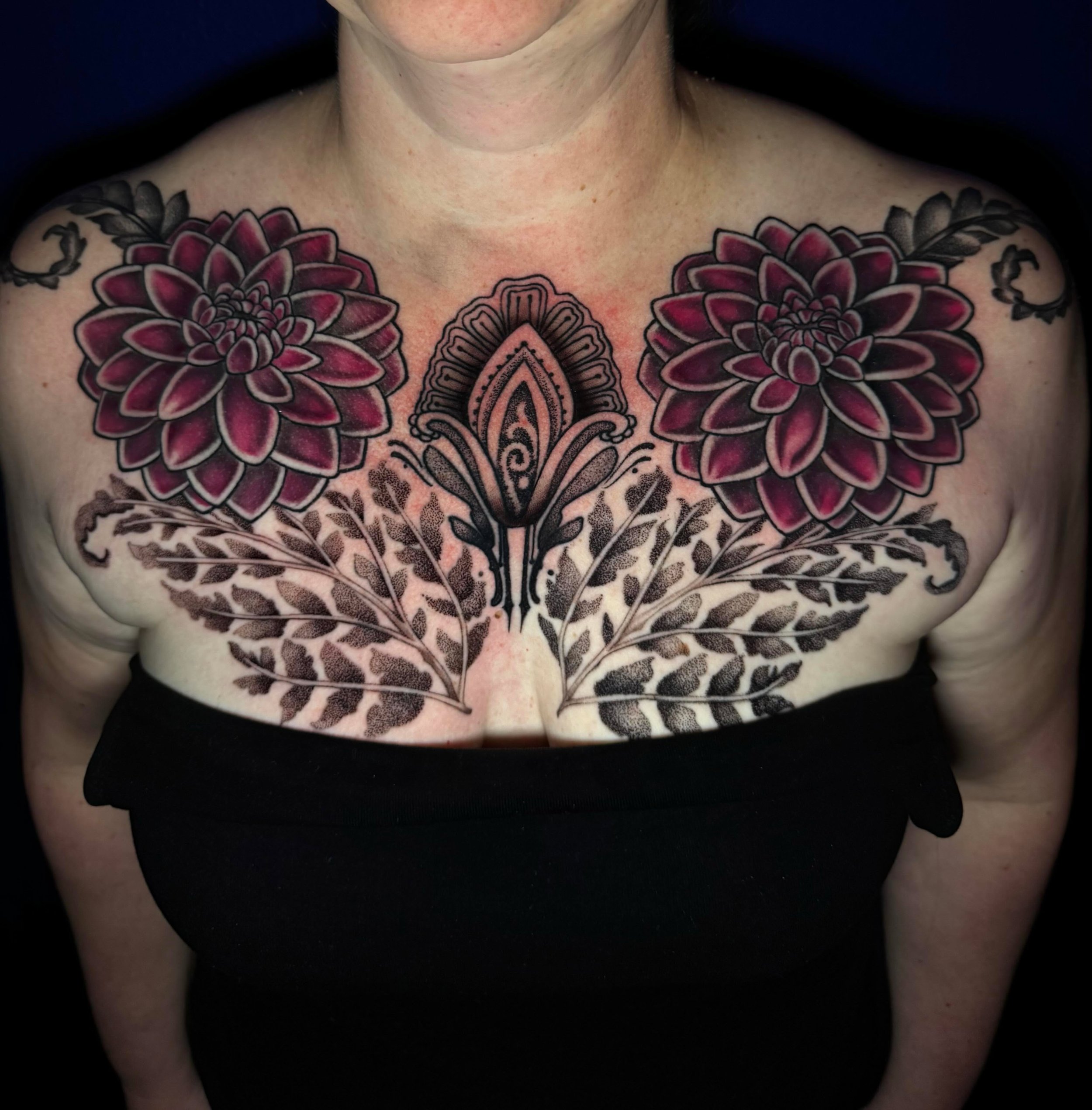 Ferns and Dahlias as requested by Irisha . Thank you for your commitment into getting this done so fast 🌀 Safe Travels :) 
#keishanicoletattoo #bendoregontattooartist #centraloregontattooartist #darknouveautattoo #bendoregonartist